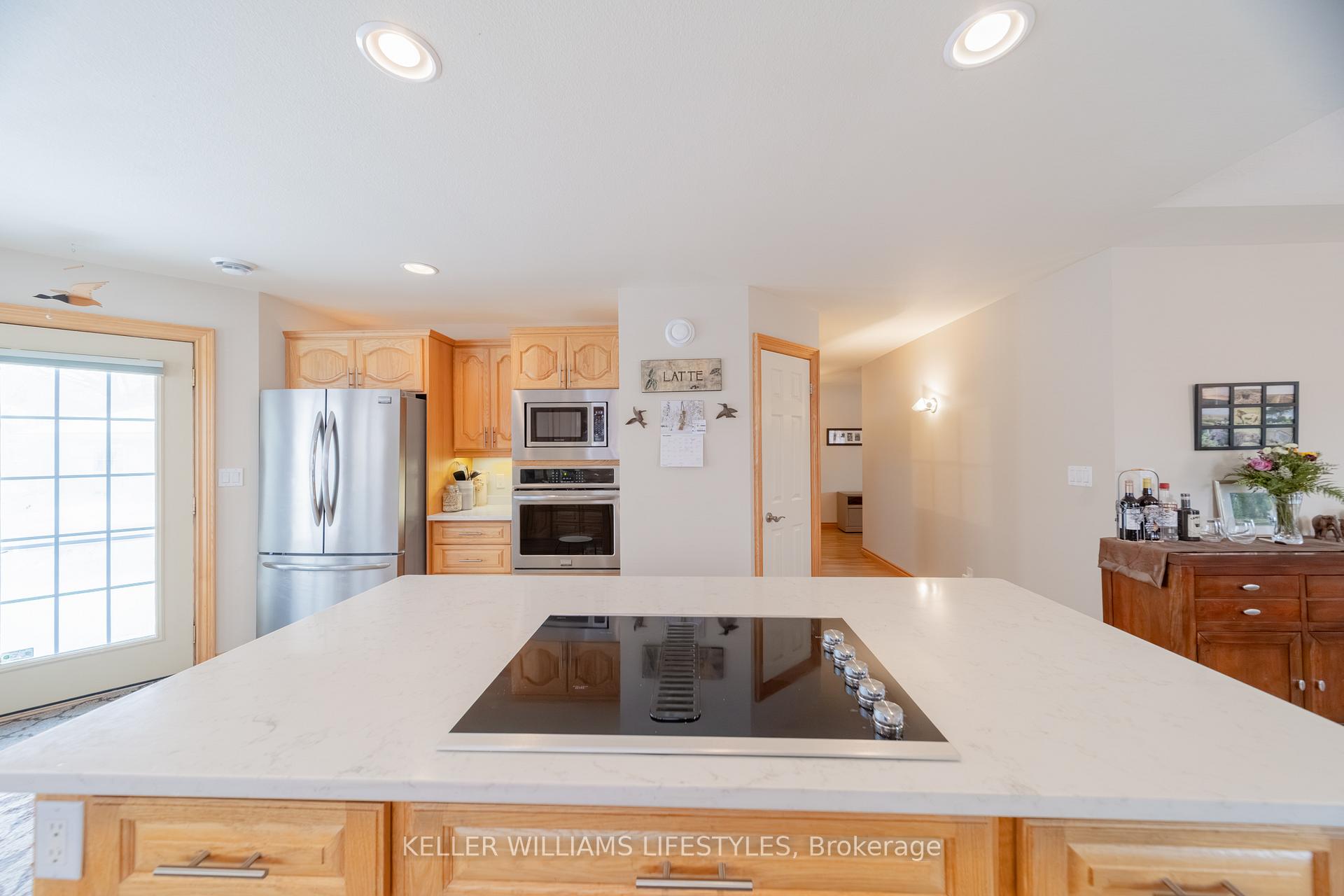 Photo 23 of 160 Brimicombe Crescent, Goderich, Goderich (Town) — HOMEH