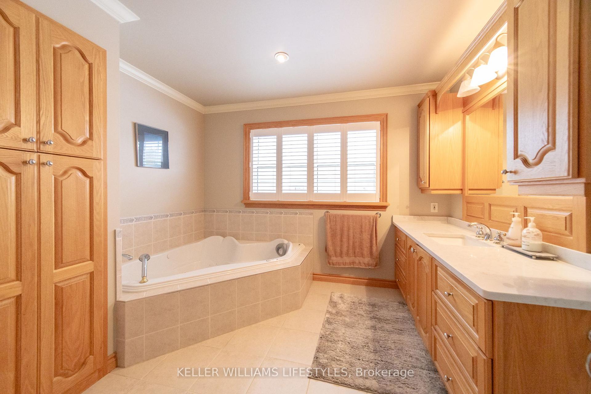 Photo 32 of 160 Brimicombe Crescent, Goderich, Goderich (Town) — HOMEH