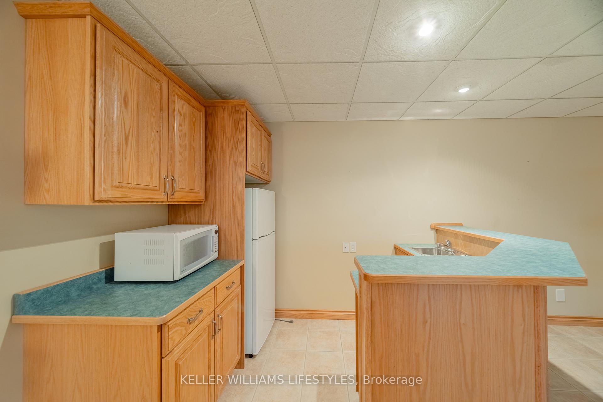 Photo 35 of 160 Brimicombe Crescent, Goderich, Goderich (Town) — HOMEH