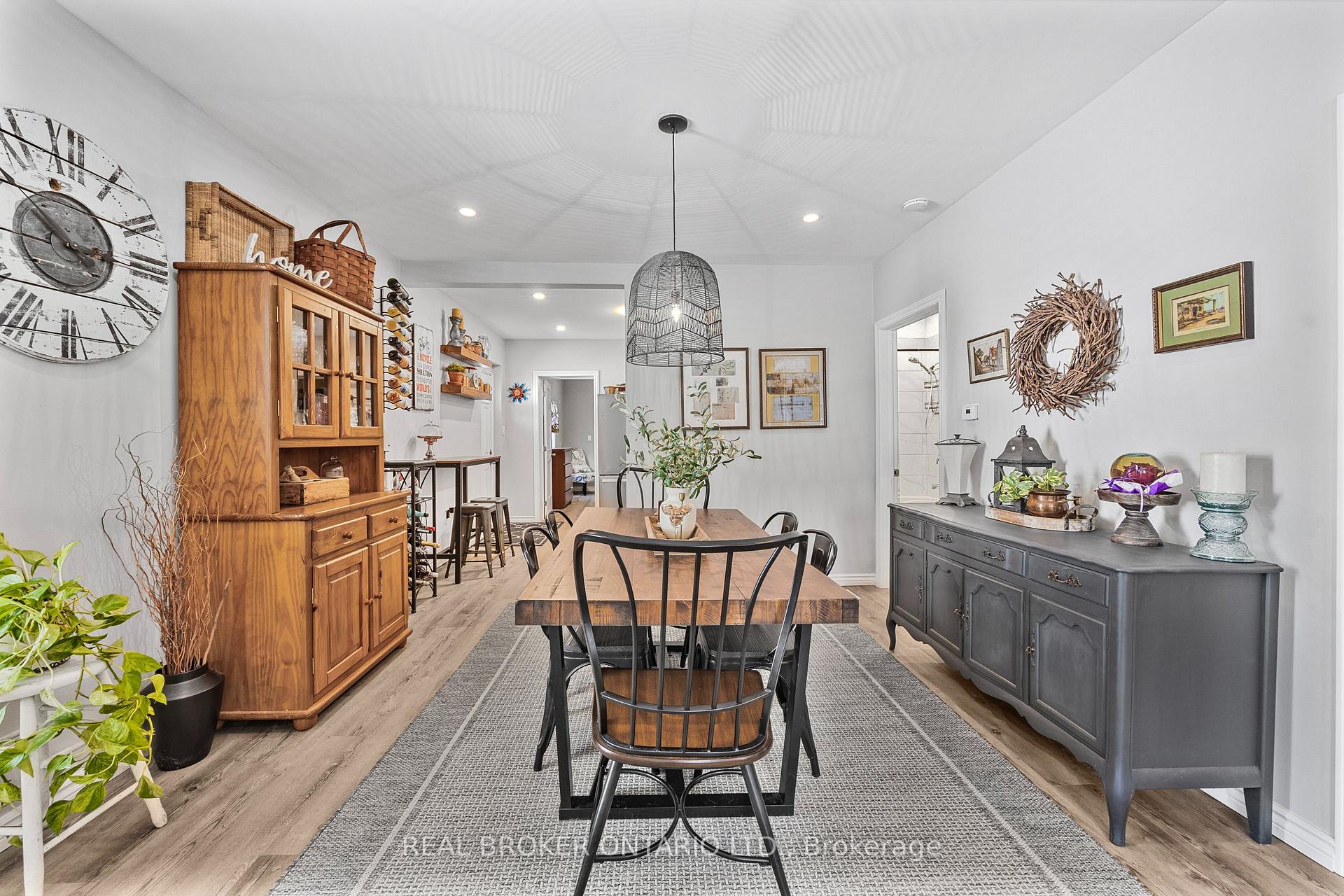 Photo 1 of 185 Murray Street, Brant, Brantford Twp — HOMEH