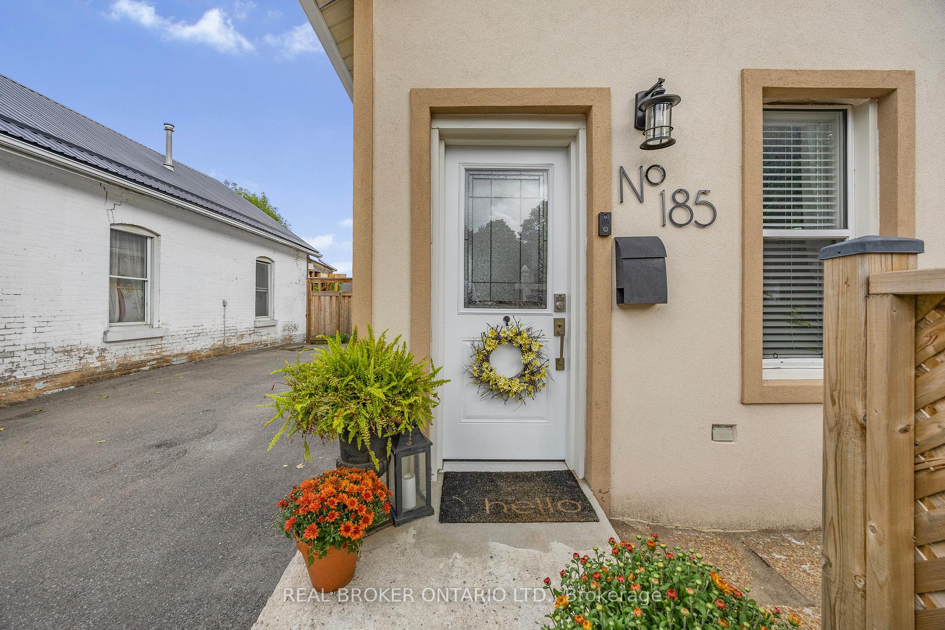 Photo 2 of 185 Murray Street, Brant, Brantford Twp — HOMEH