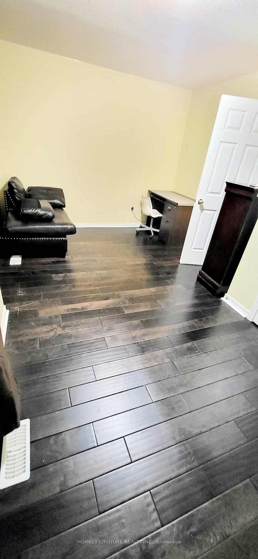 Photo 10 of Unit 4C, 931 Glasgow Street, Kitchener, Highland West — HOMEH