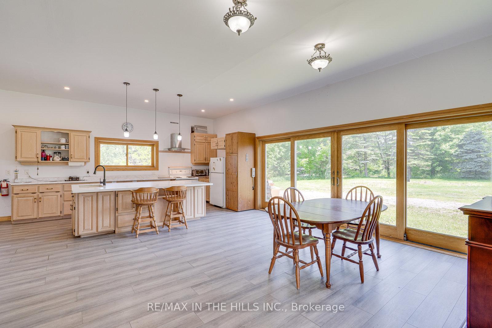 Photo 3 of 20643 Kennedy Road, Caledon, Rural Caledon — HOMEH