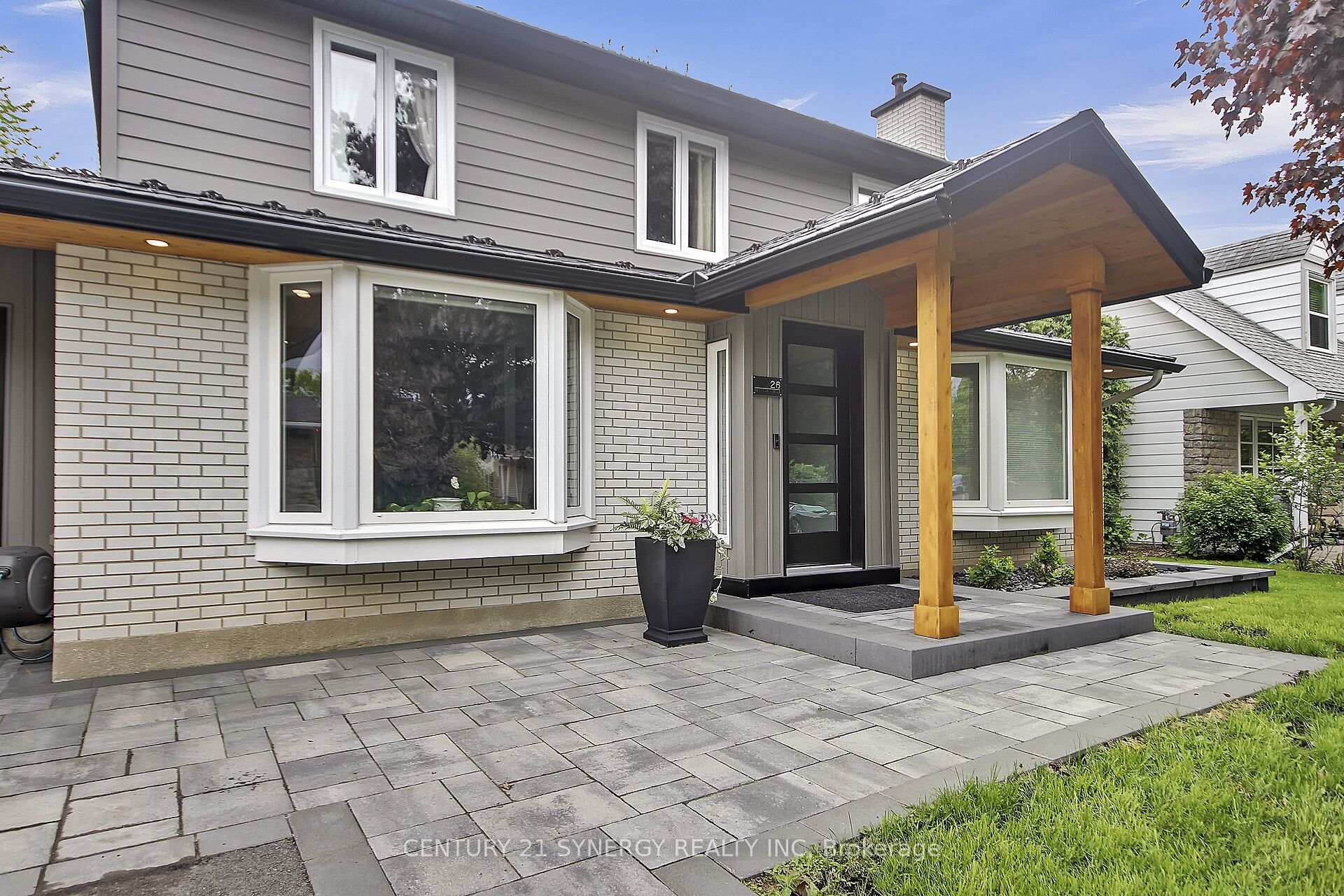 Photo 3 of 26 Seymour Avenue, Ottawa, Borden Farm/Stewart Farm/Carleton Heights/Parkwood Hills — HOMEH