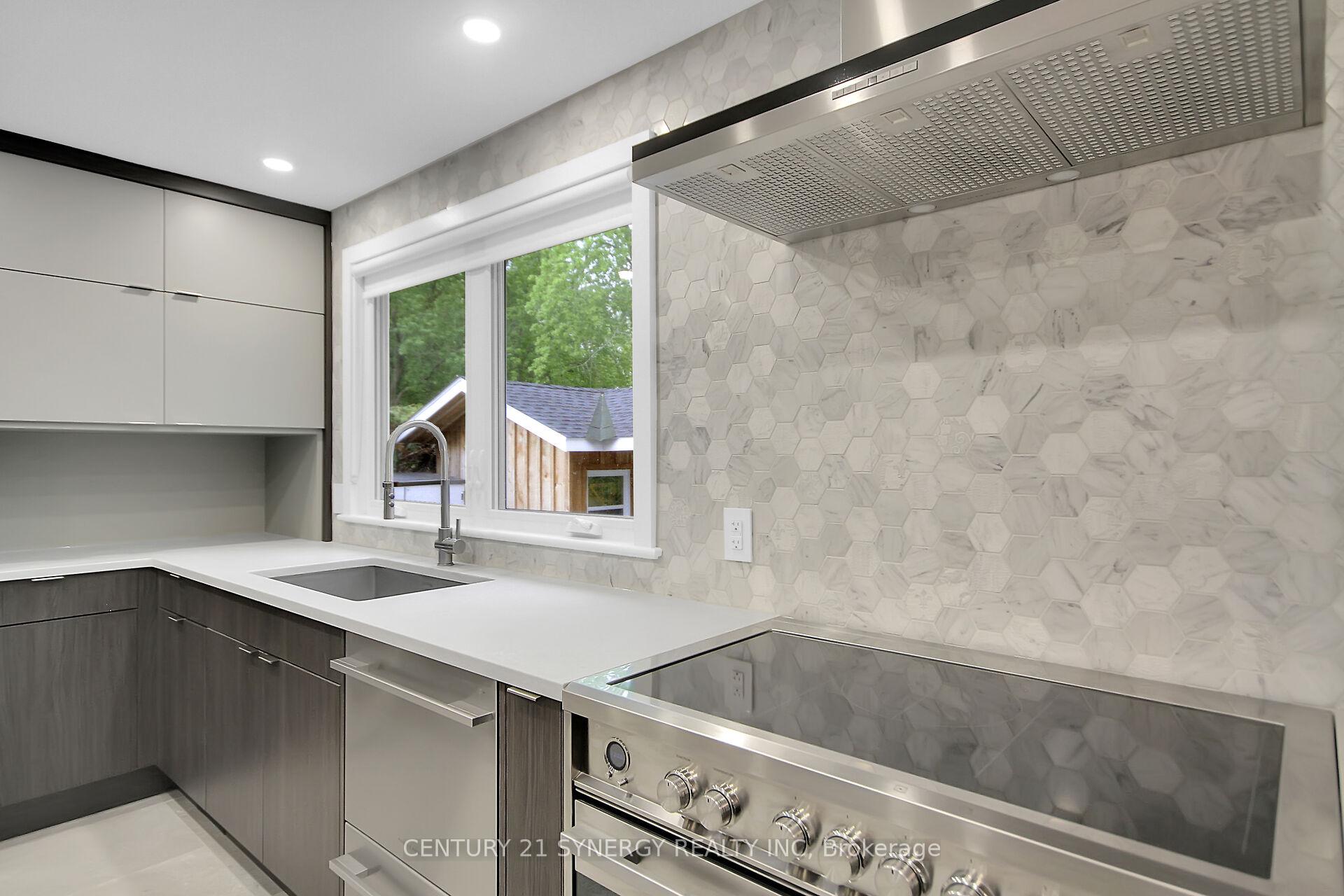Photo 17 of 26 Seymour Avenue, Ottawa, Borden Farm/Stewart Farm/Carleton Heights/Parkwood Hills — HOMEH