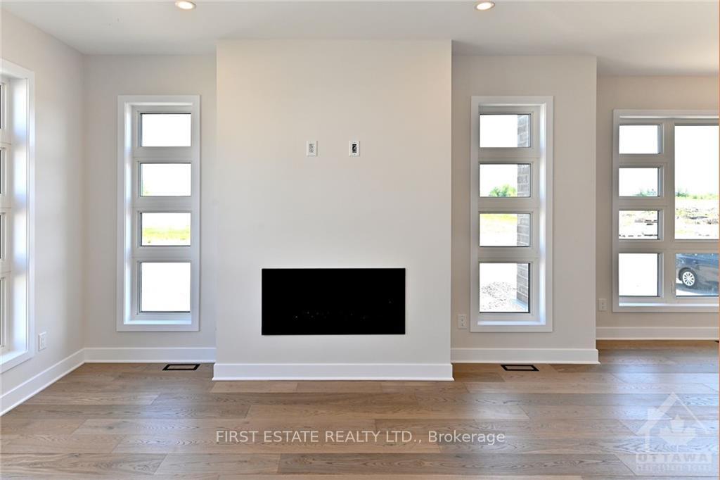 Photo 11 of 964 Acoustic Way, Ottawa, Riverside South/Gloucester Glen — HOMEH