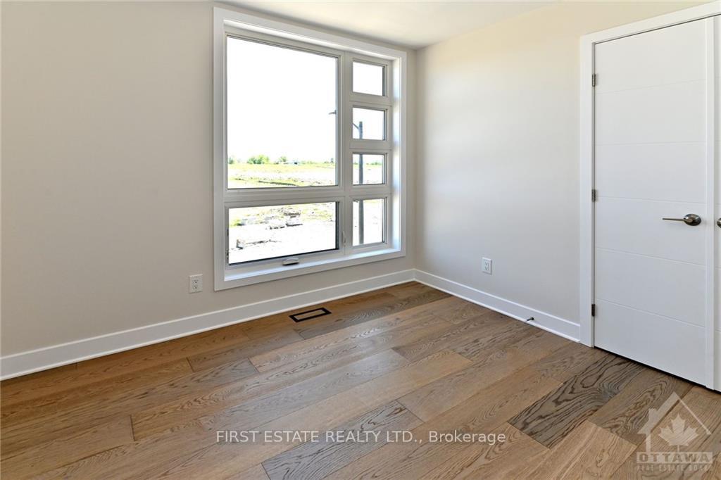 Photo 19 of 964 Acoustic Way, Ottawa, Riverside South/Gloucester Glen — HOMEH