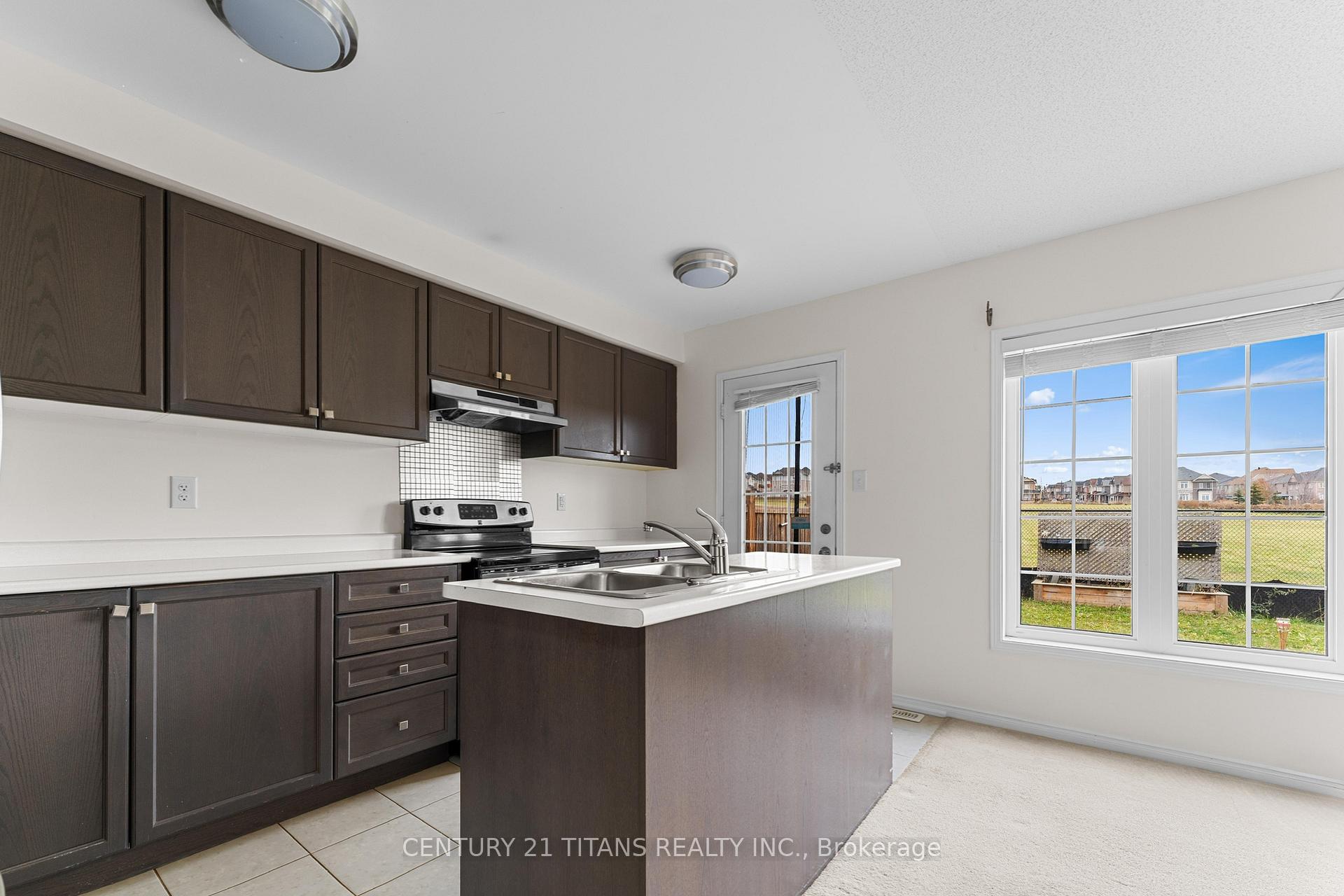 Photo 13 of 23 Headon Avenue, Ajax, Central East — HOMEH