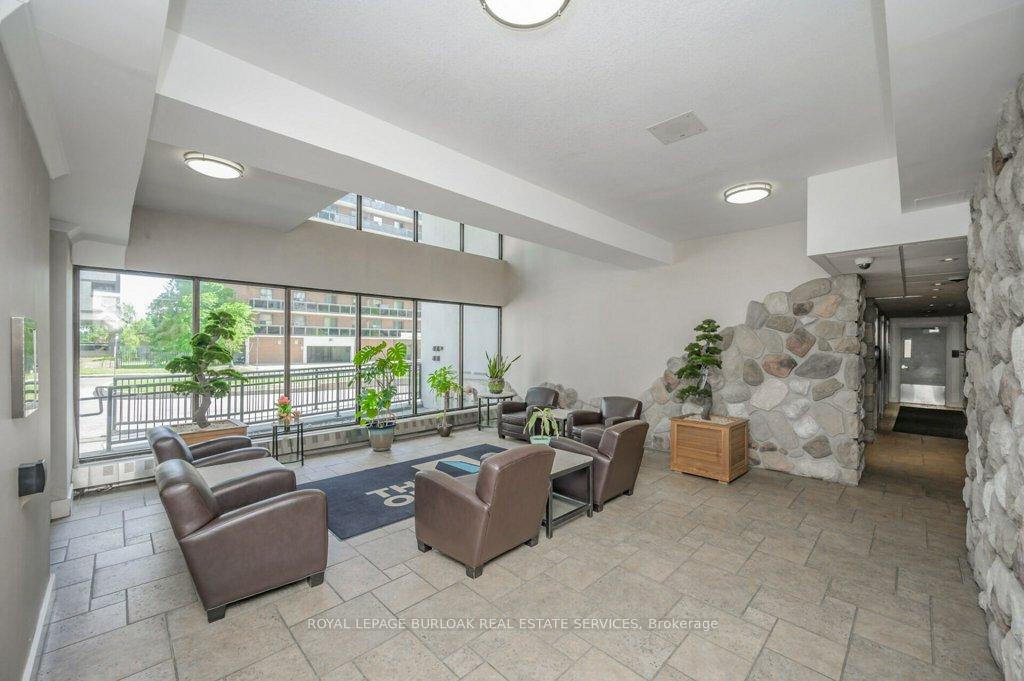 Photo 3 of Unit 303, 150 Charlton Avenue E, Hamilton, Corktown — HOMEH