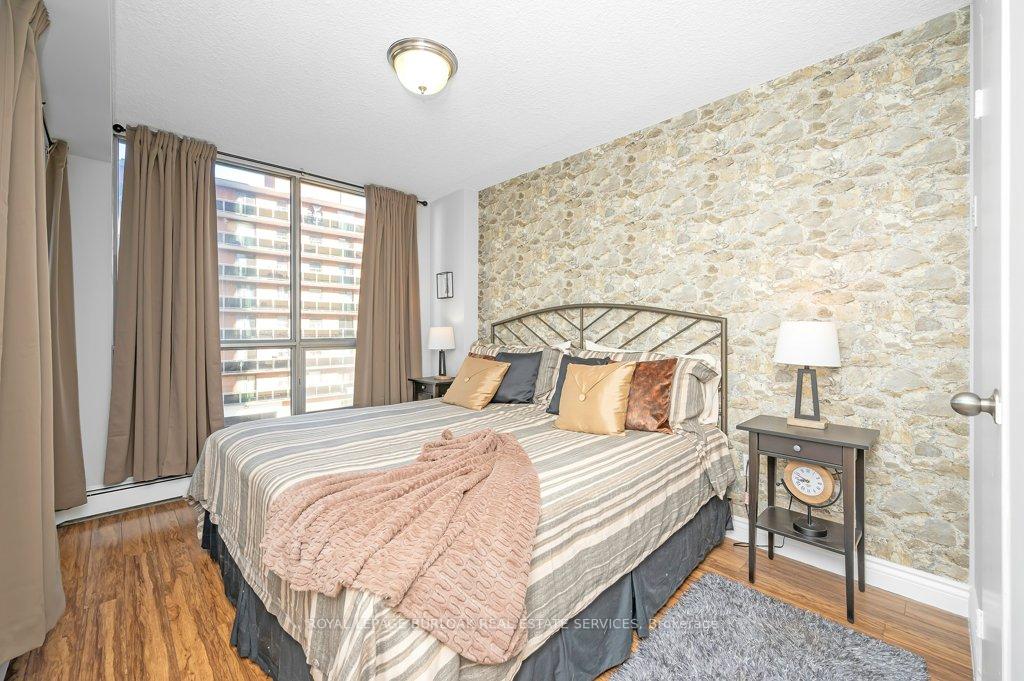 Photo 10 of Unit 303, 150 Charlton Avenue E, Hamilton, Corktown — HOMEH