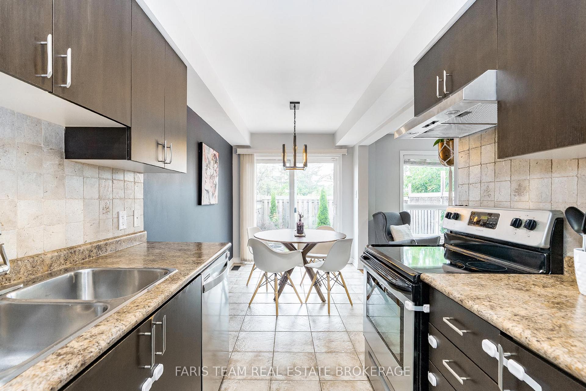 Photo 7 of 35 Southwoods Crescent, Barrie, Holly — HOMEH
