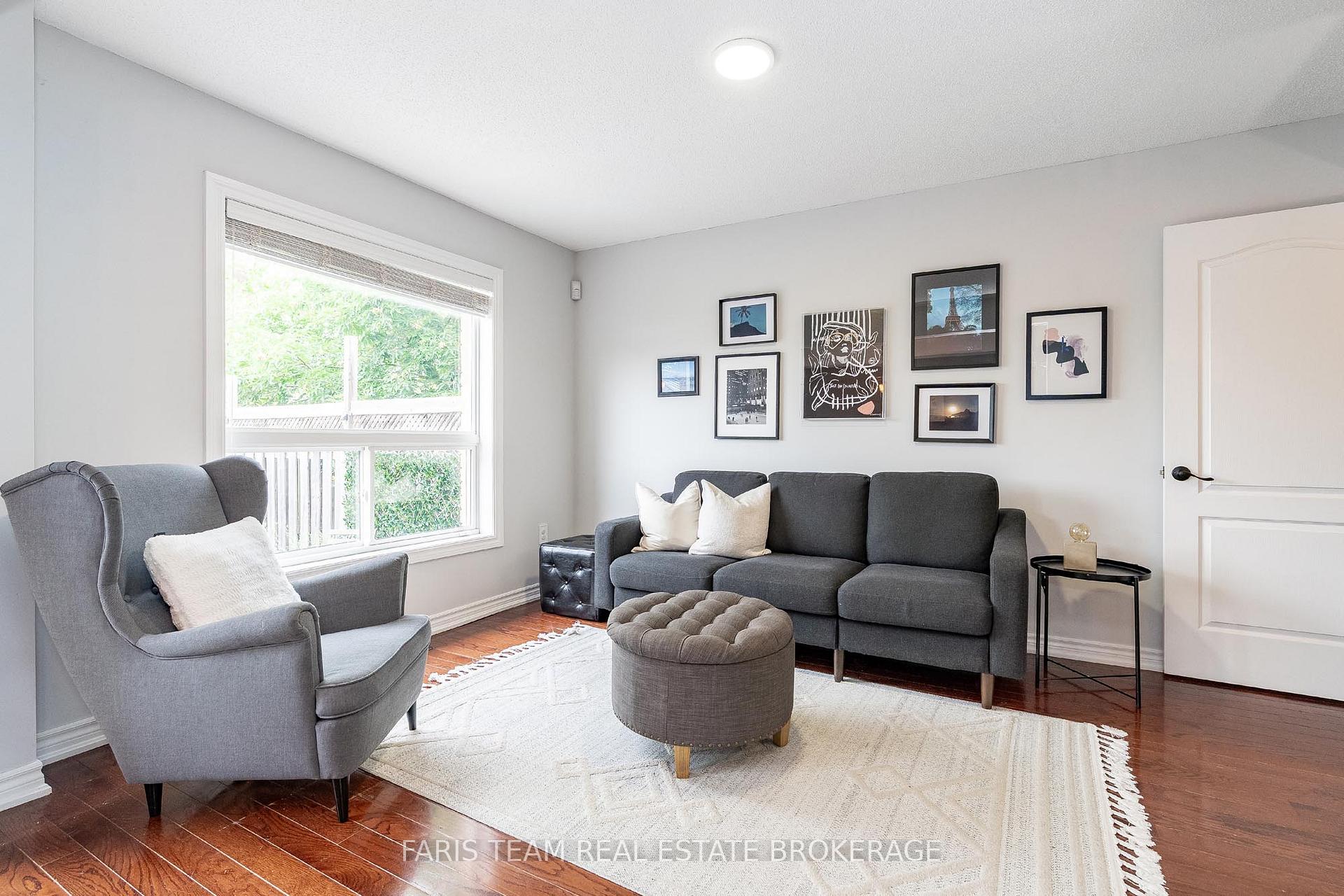 Photo 10 of 35 Southwoods Crescent, Barrie, Holly — HOMEH