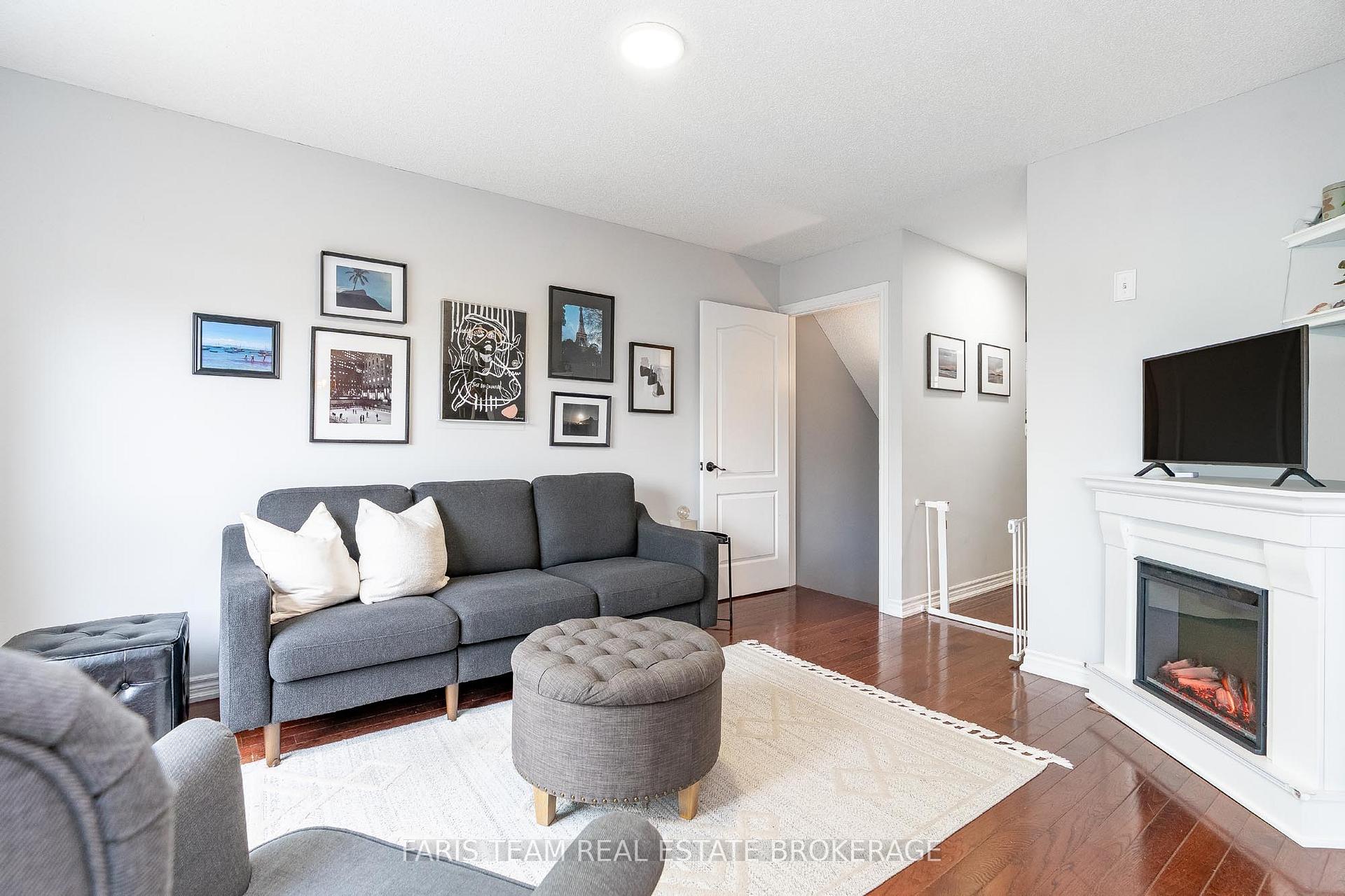 Photo 11 of 35 Southwoods Crescent, Barrie, Holly — HOMEH