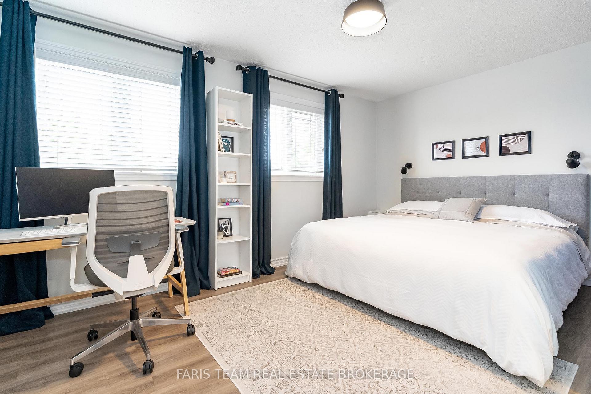 Photo 13 of 35 Southwoods Crescent, Barrie, Holly — HOMEH
