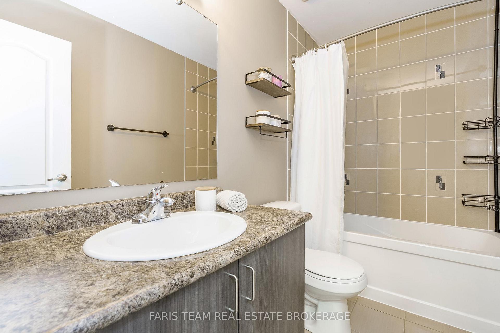 Photo 16 of 35 Southwoods Crescent, Barrie, Holly — HOMEH