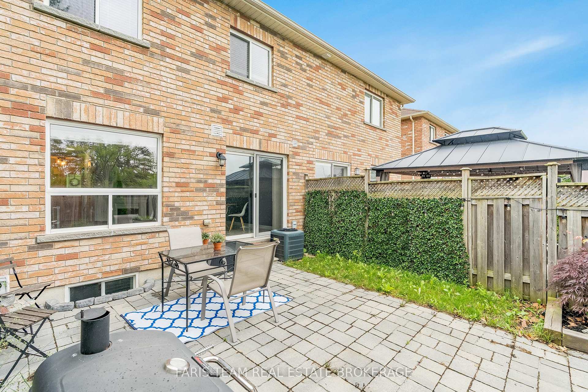Photo 22 of 35 Southwoods Crescent, Barrie, Holly — HOMEH