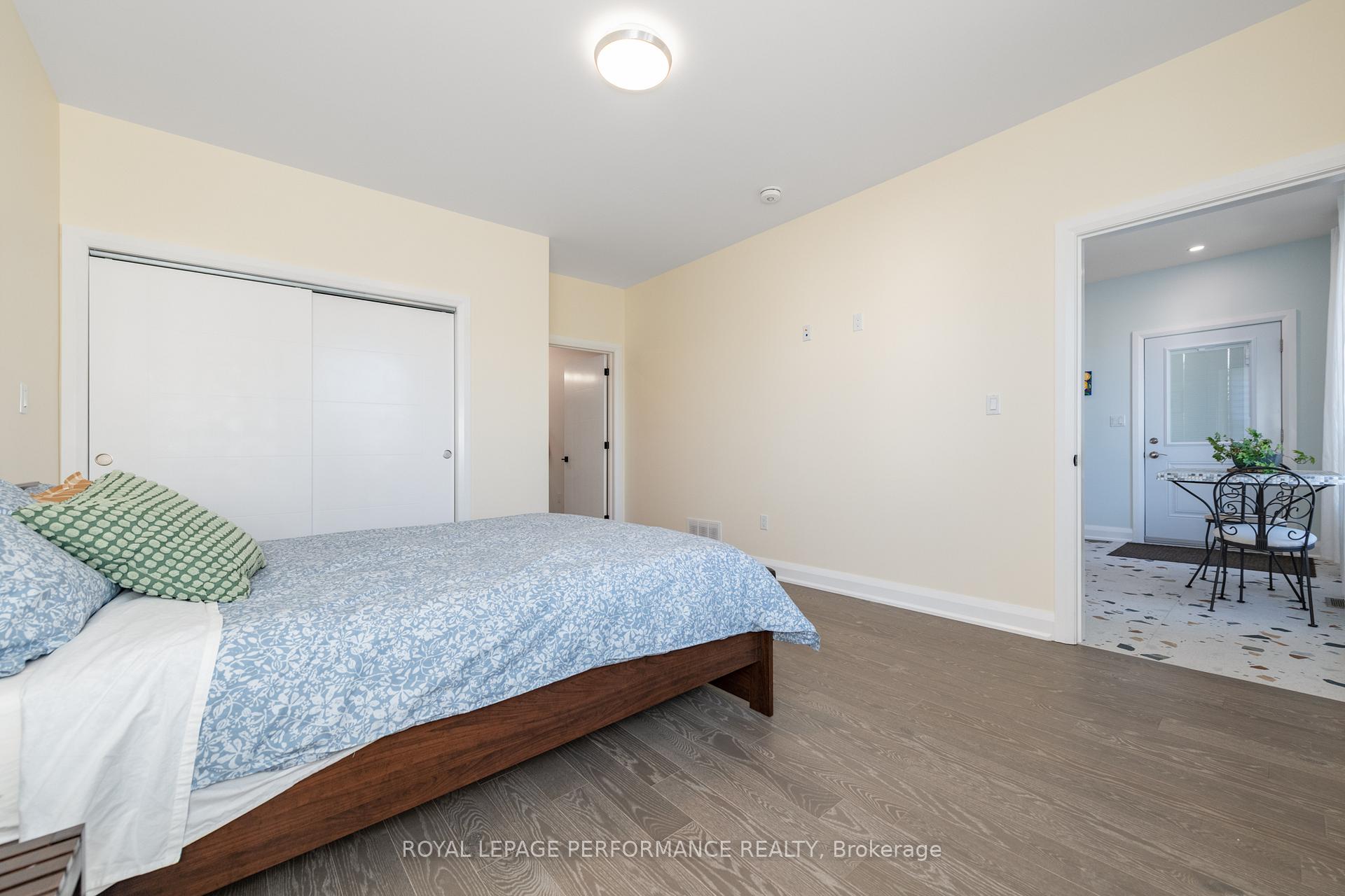 Photo 11 of 106 James Cummings Avenue, Ottawa, Crystal Bay/Rocky Point — HOMEH