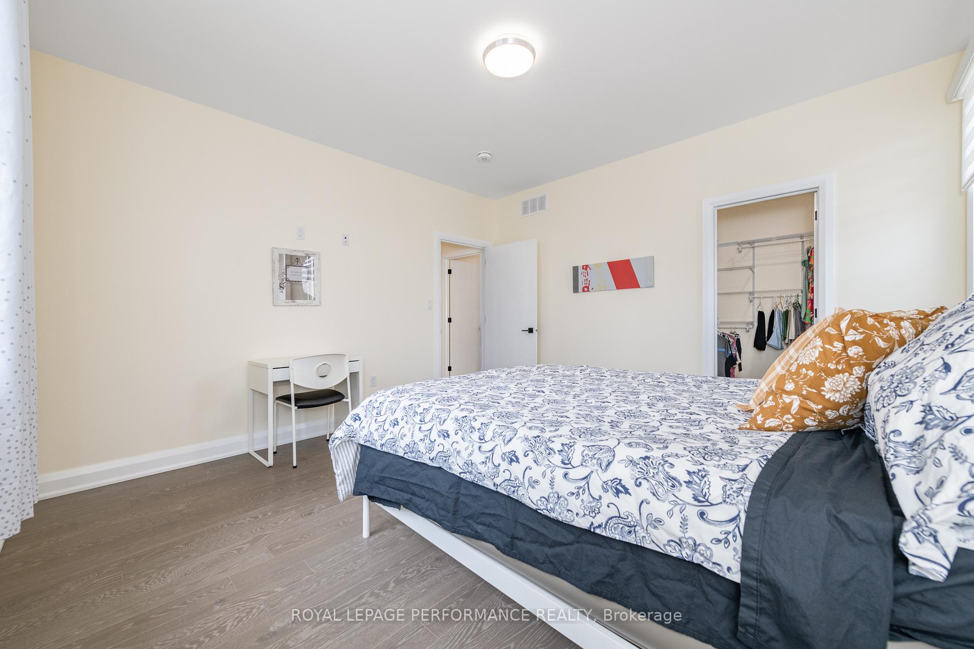 Photo 23 of 106 James Cummings Avenue, Ottawa, Crystal Bay/Rocky Point — HOMEH