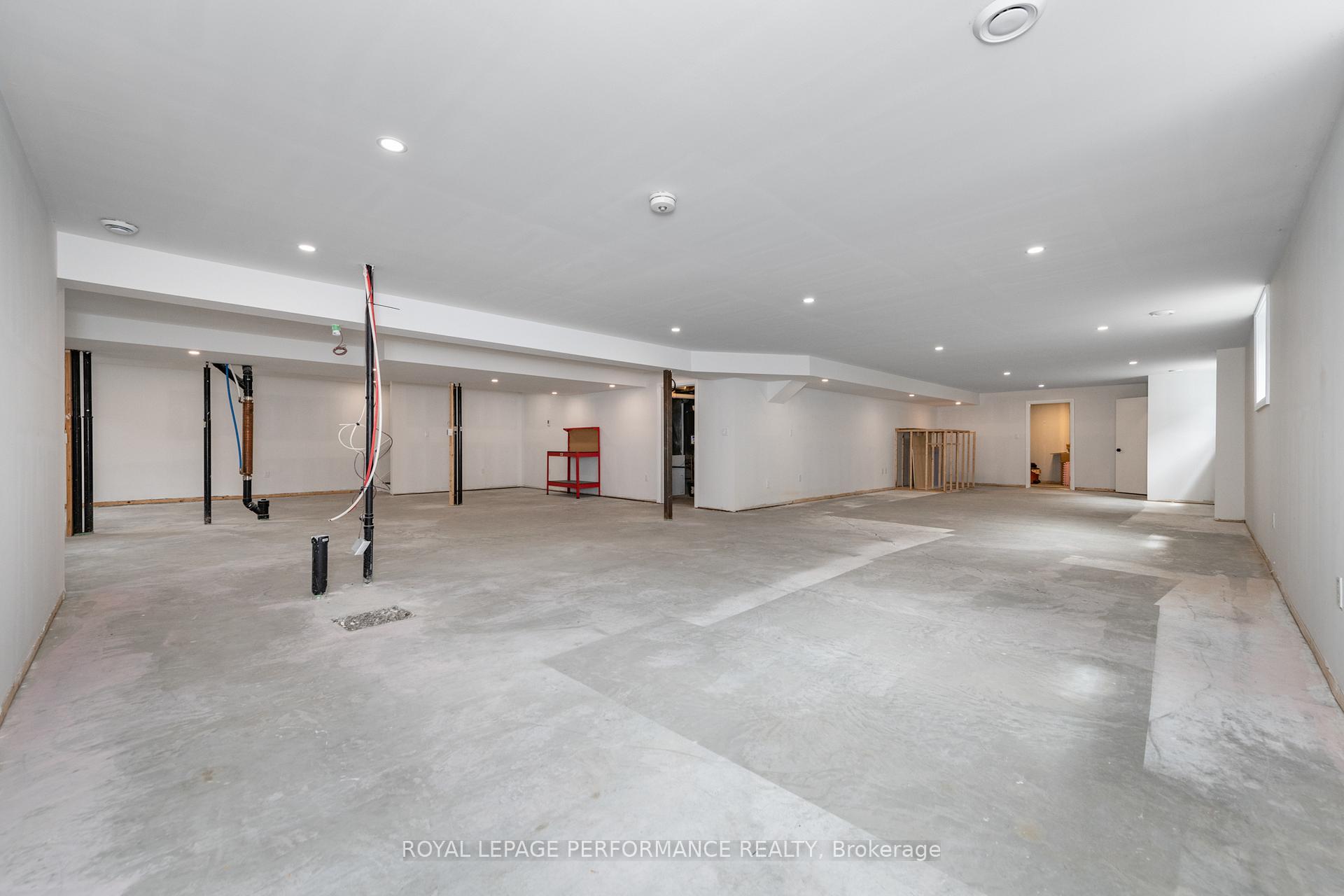 Photo 26 of 106 James Cummings Avenue, Ottawa, Crystal Bay/Rocky Point — HOMEH