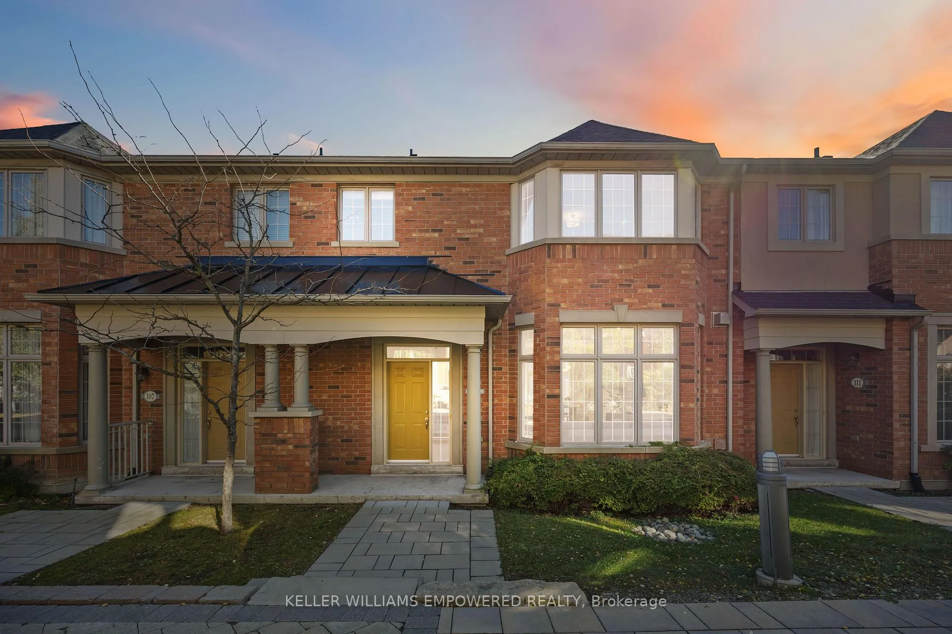 Photo 1 of 109 Legends Way, Markham, Unionville — HOMEH