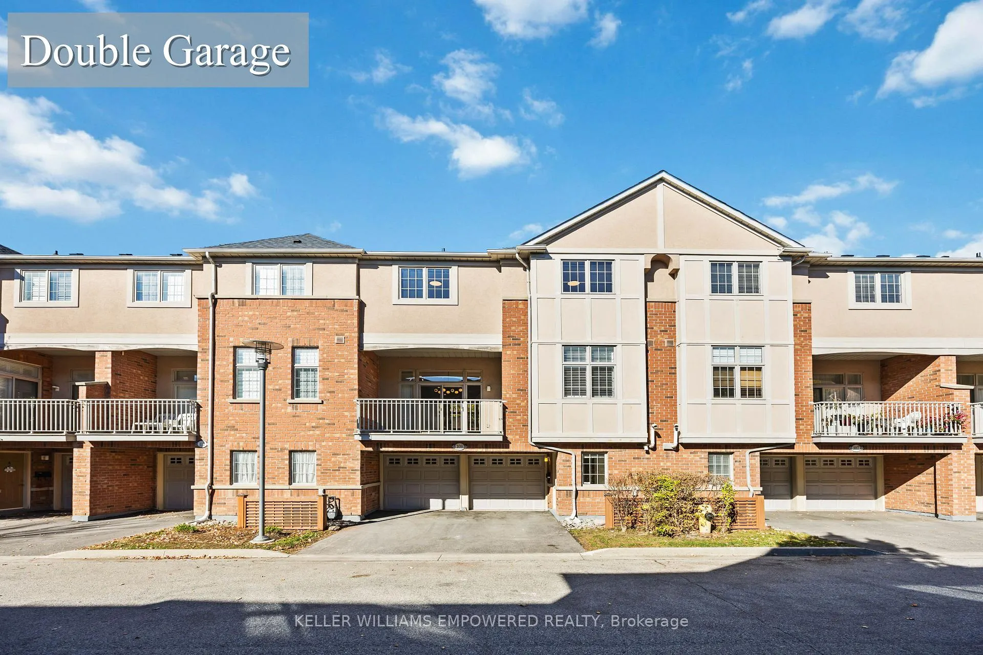 Photo 2 of 109 Legends Way, Markham, Unionville — HOMEH