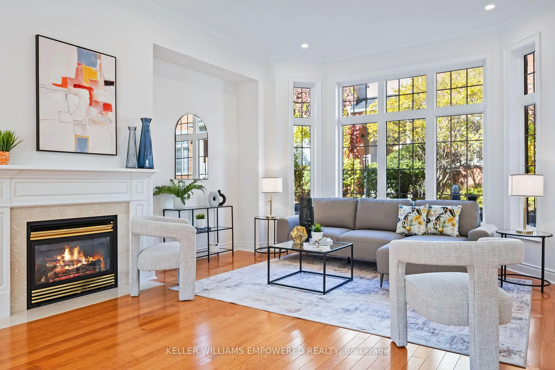 Photo 11 of 109 Legends Way, Markham, Unionville — HOMEH