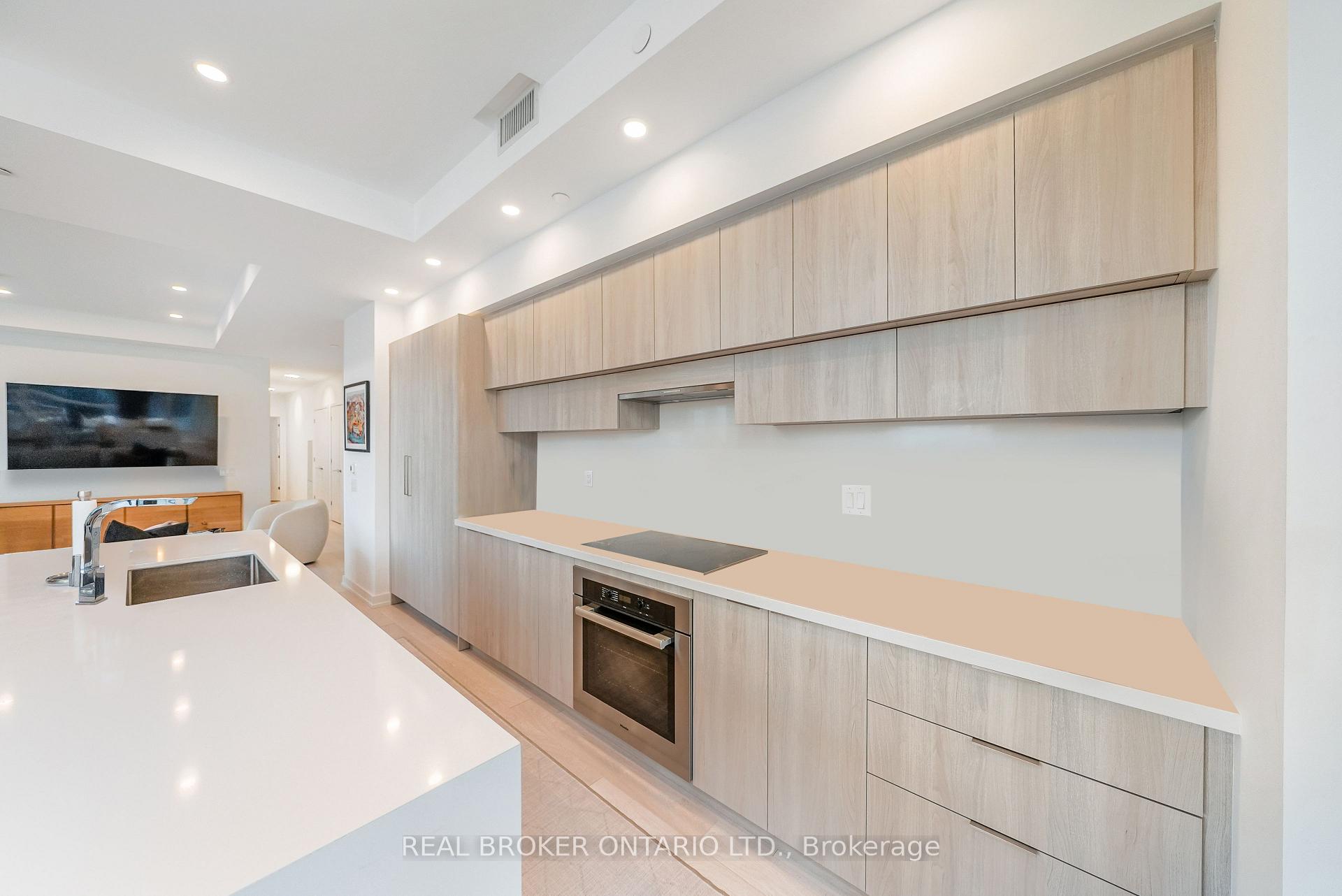 Photo 13 of Unit 508, 39 Roehampton Avenue, Toronto, Mount Pleasant West — HOMEH