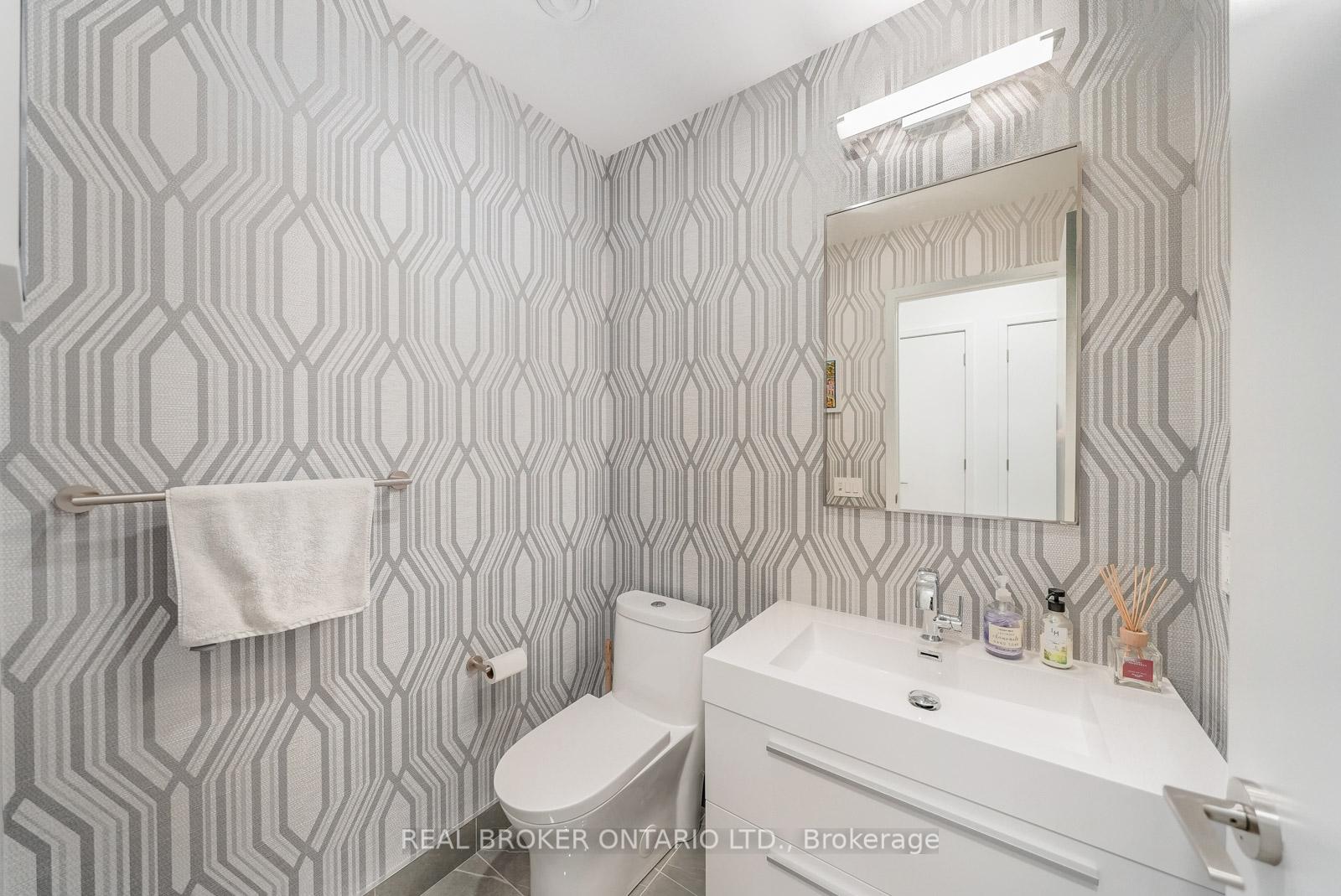 Photo 21 of Unit 508, 39 Roehampton Avenue, Toronto, Mount Pleasant West — HOMEH