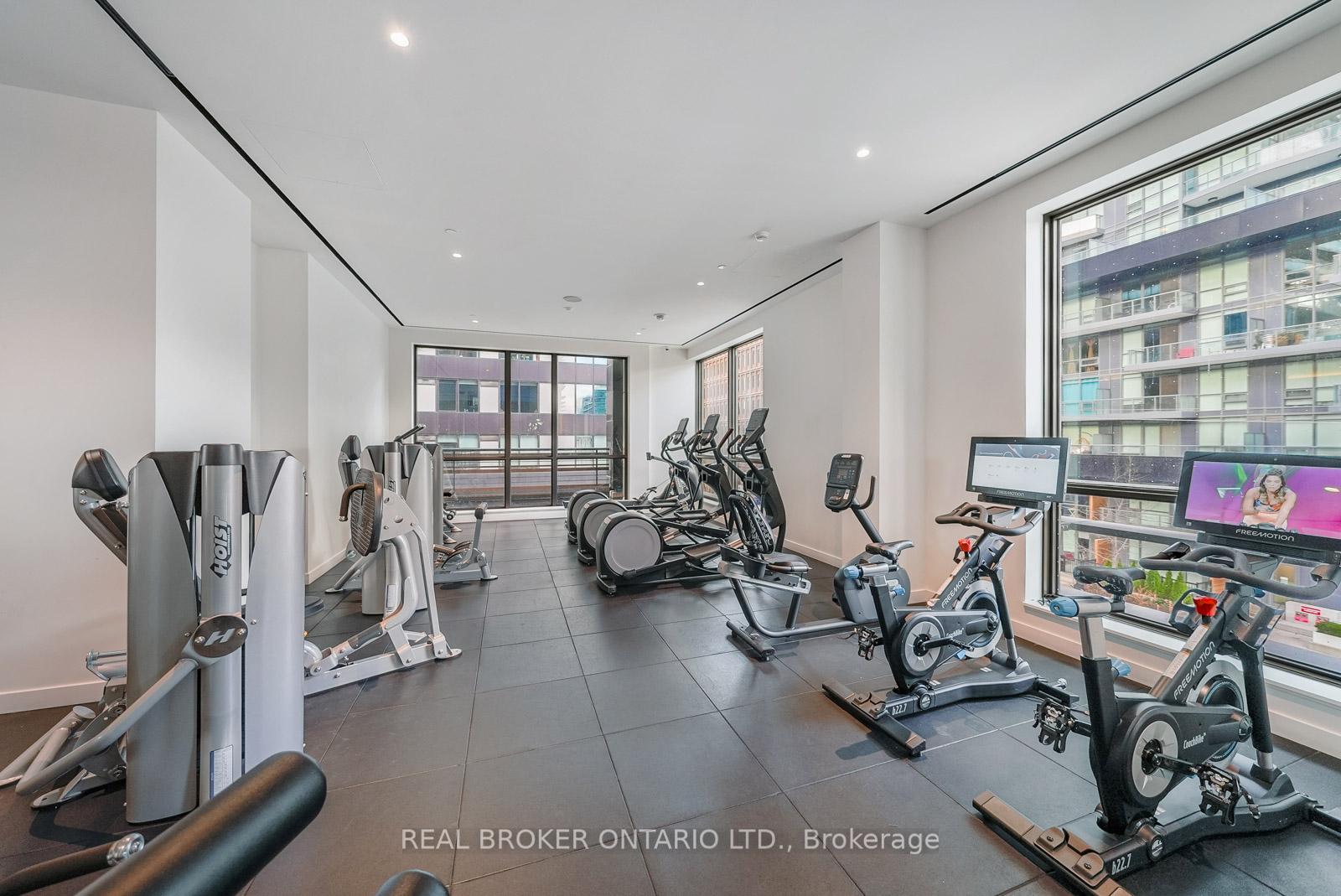 Photo 23 of Unit 508, 39 Roehampton Avenue, Toronto, Mount Pleasant West — HOMEH