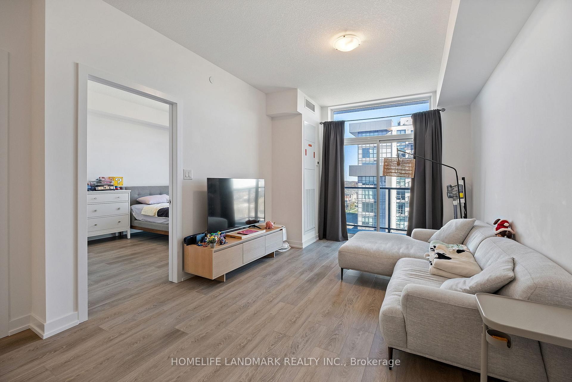 Photo 3 of Unit 906, 450 Dundas Street E, Hamilton, Waterdown — HOMEH