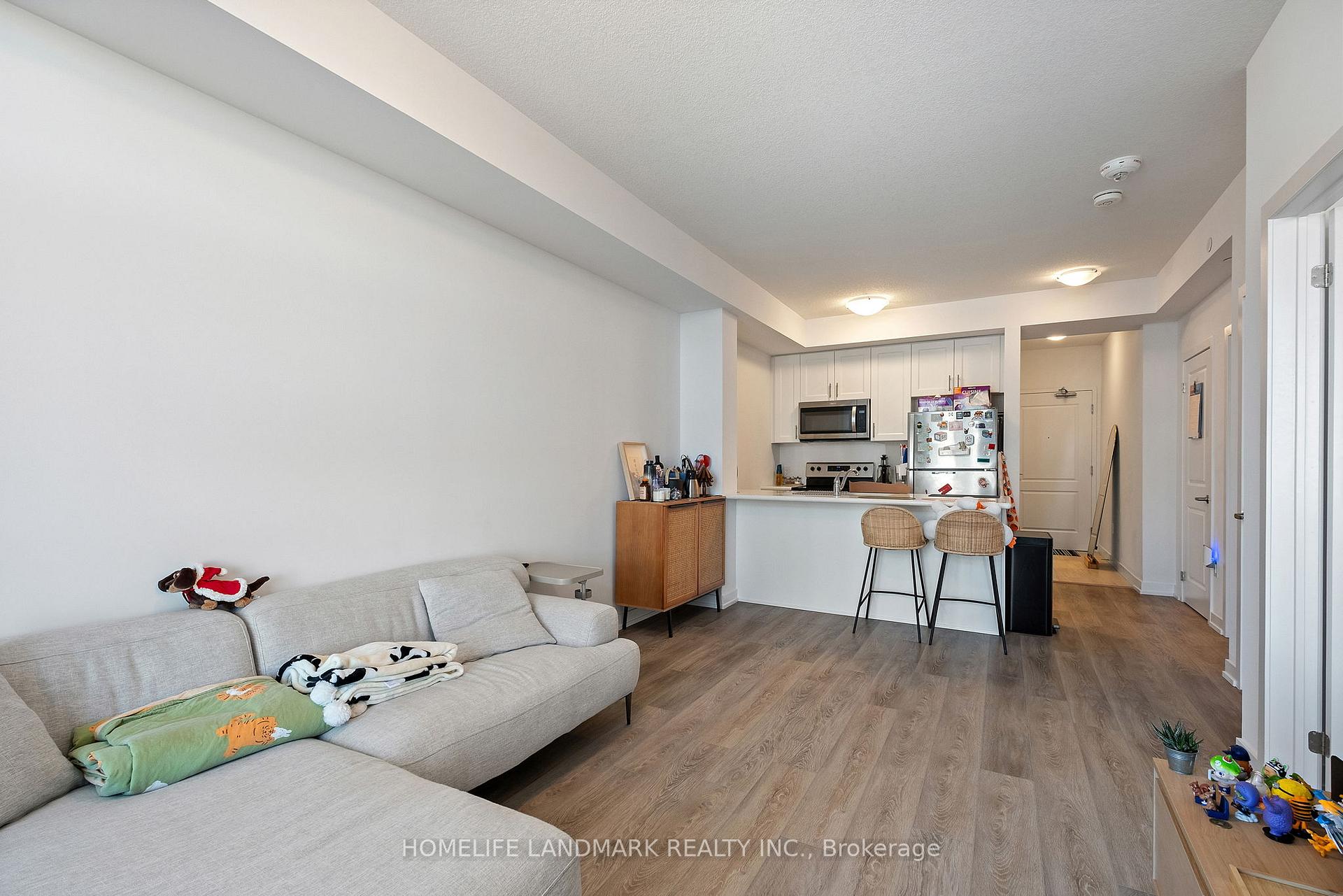 Photo 5 of Unit 906, 450 Dundas Street E, Hamilton, Waterdown — HOMEH