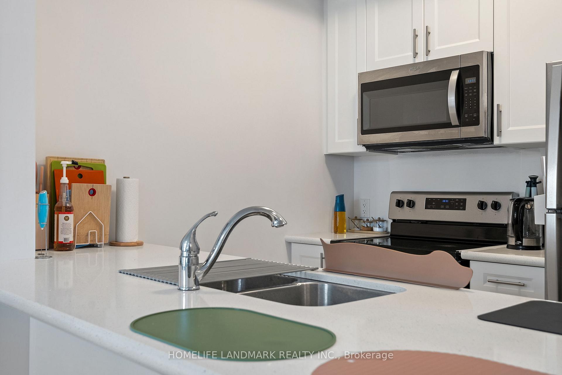 Photo 9 of Unit 906, 450 Dundas Street E, Hamilton, Waterdown — HOMEH