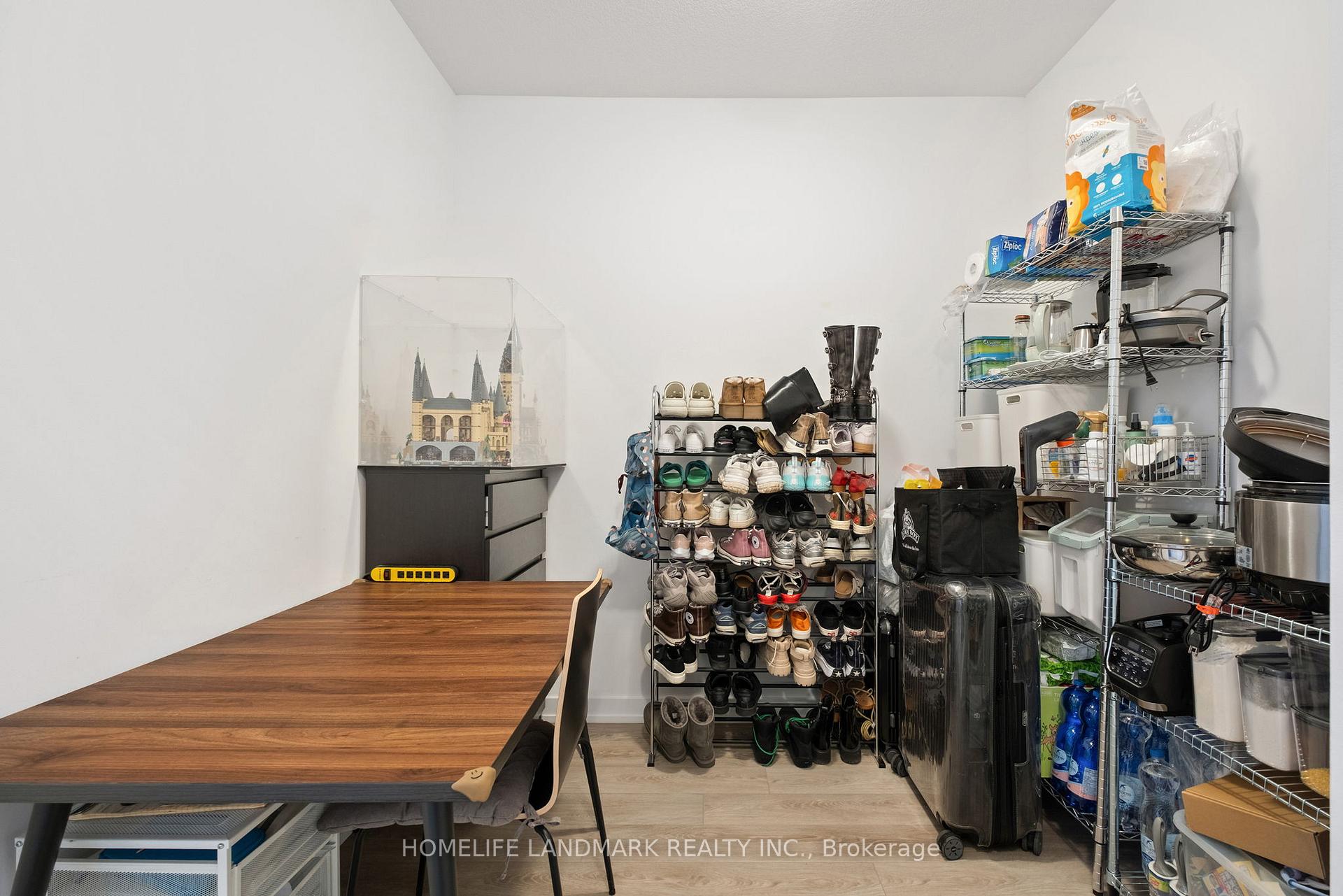 Photo 18 of Unit 906, 450 Dundas Street E, Hamilton, Waterdown — HOMEH