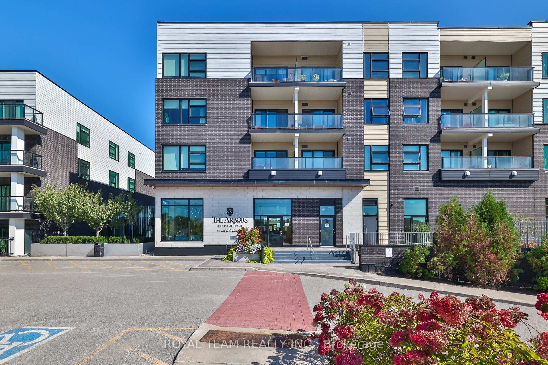 Photo 3 of Unit 307, 555 William Graham Drive, Aurora, Rural Aurora — HOMEH