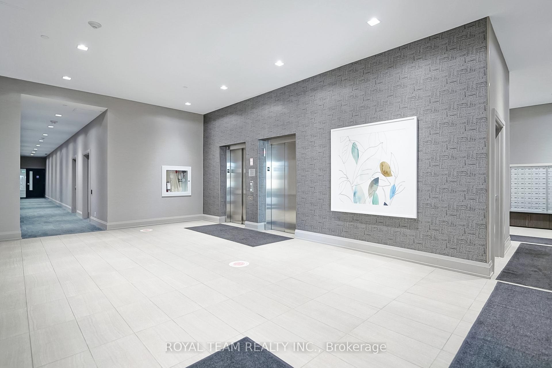 Photo 6 of Unit 307, 555 William Graham Drive, Aurora, Rural Aurora — HOMEH