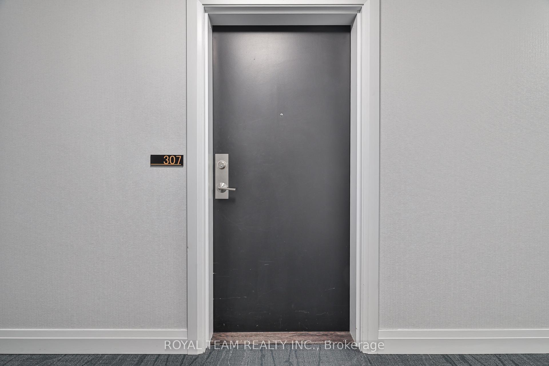 Photo 7 of Unit 307, 555 William Graham Drive, Aurora, Rural Aurora — HOMEH