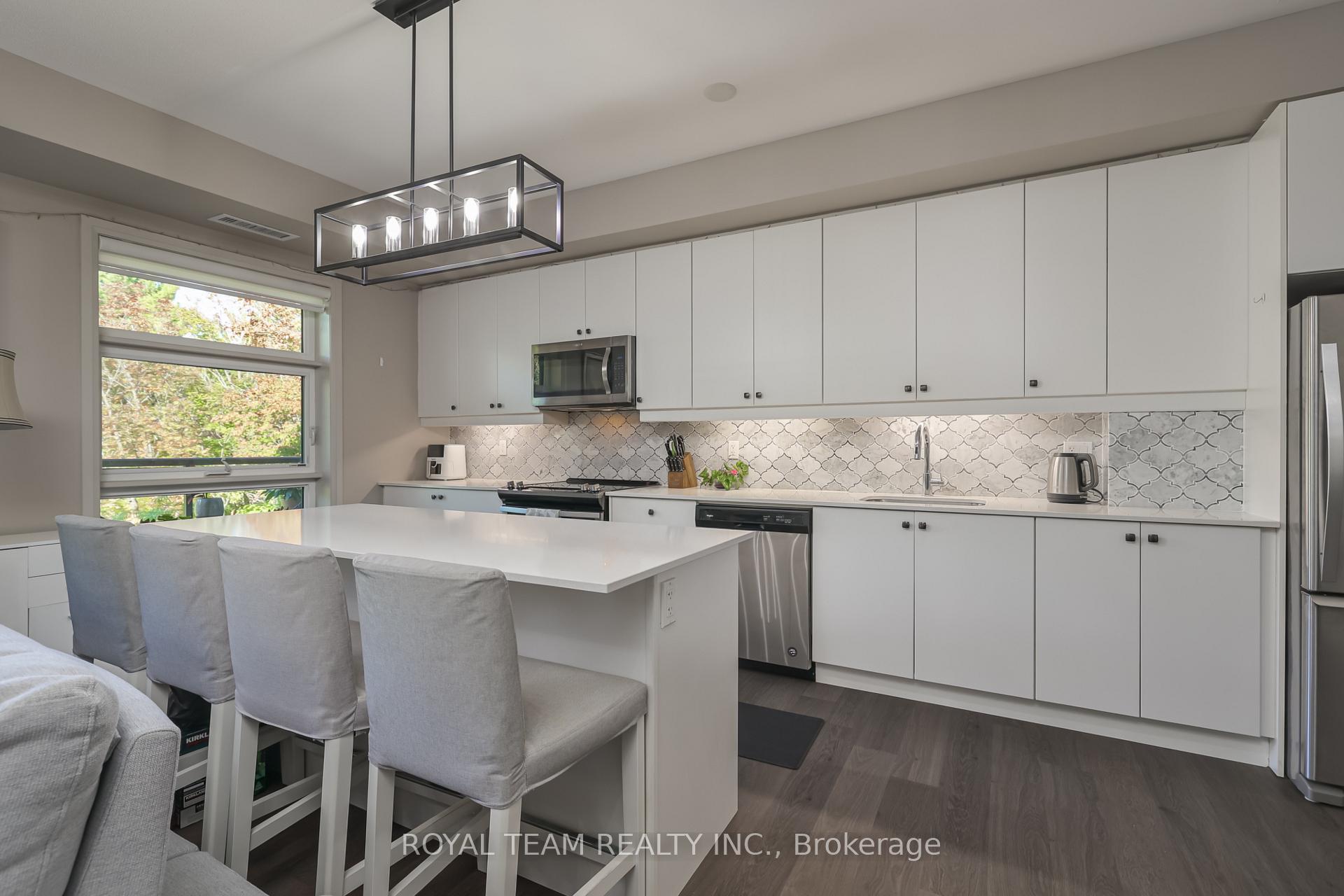 Photo 17 of Unit 307, 555 William Graham Drive, Aurora, Rural Aurora — HOMEH