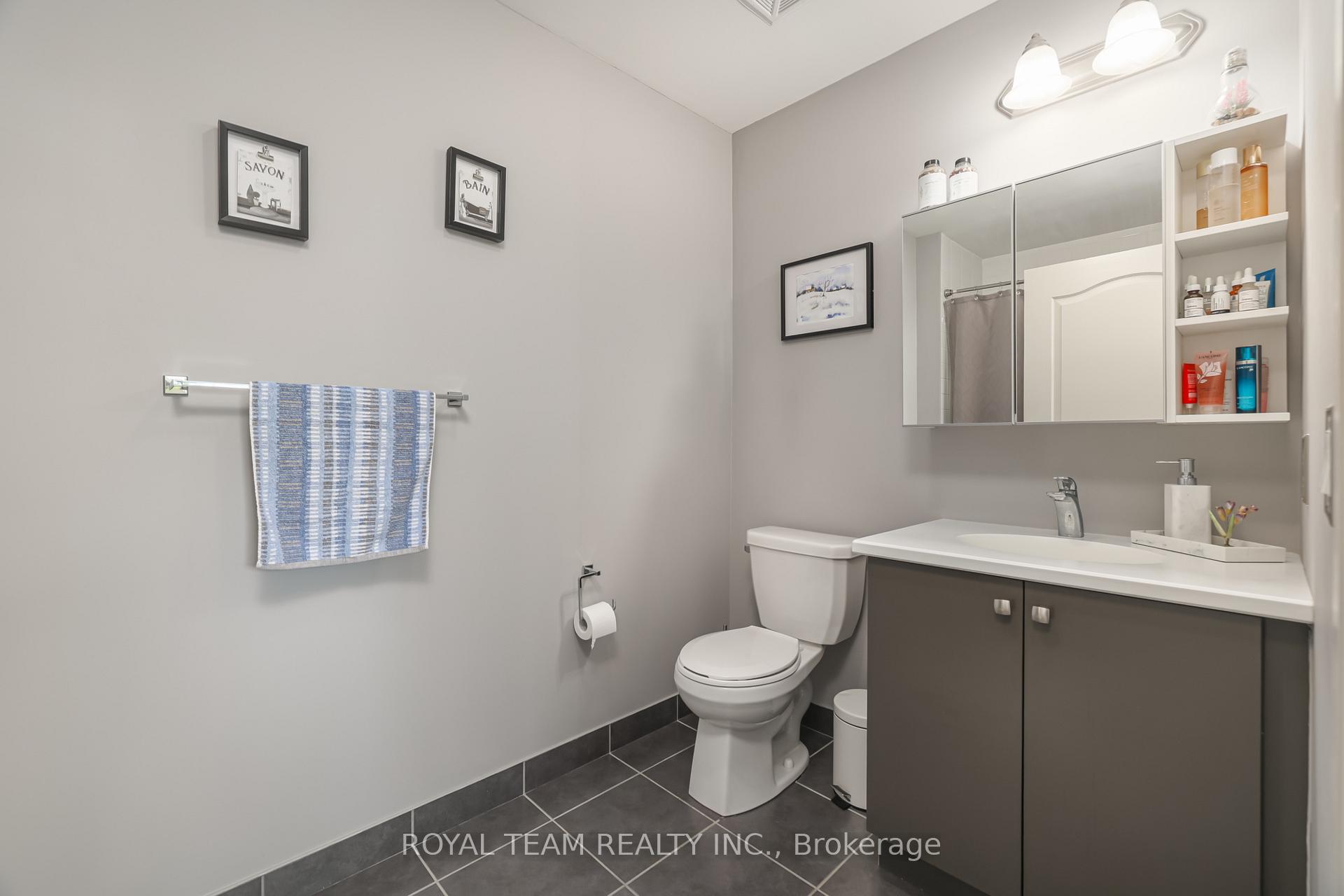 Photo 22 of Unit 307, 555 William Graham Drive, Aurora, Rural Aurora — HOMEH