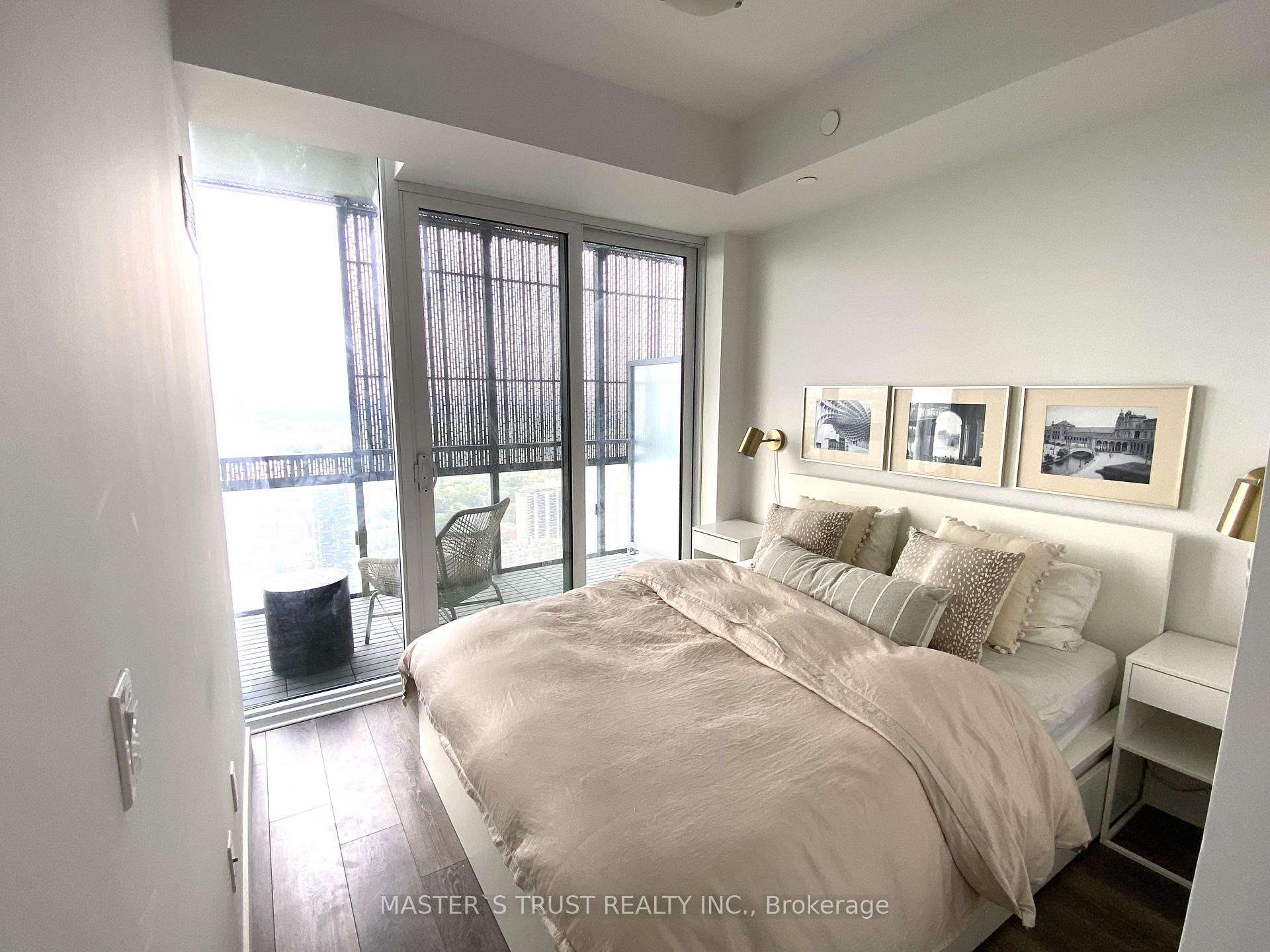 Photo 13 of Unit 5007, 8 Eglinton Avenue E, Toronto, Mount Pleasant West — HOMEH