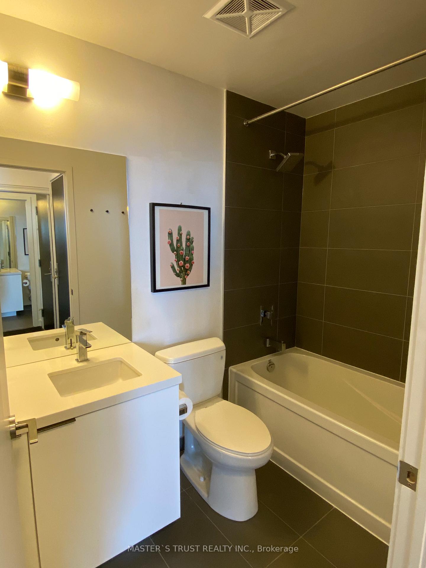 Photo 16 of Unit 5007, 8 Eglinton Avenue E, Toronto, Mount Pleasant West — HOMEH