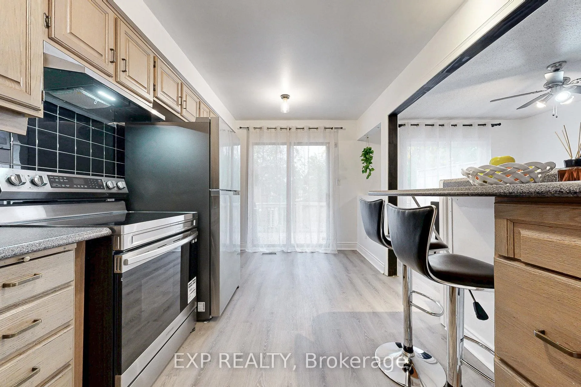 Photo 4 of 54 Parker Crescent, Ajax, South East — HOMEH