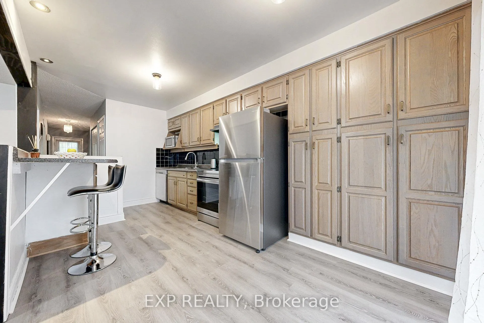 Photo 6 of 54 Parker Crescent, Ajax, South East — HOMEH