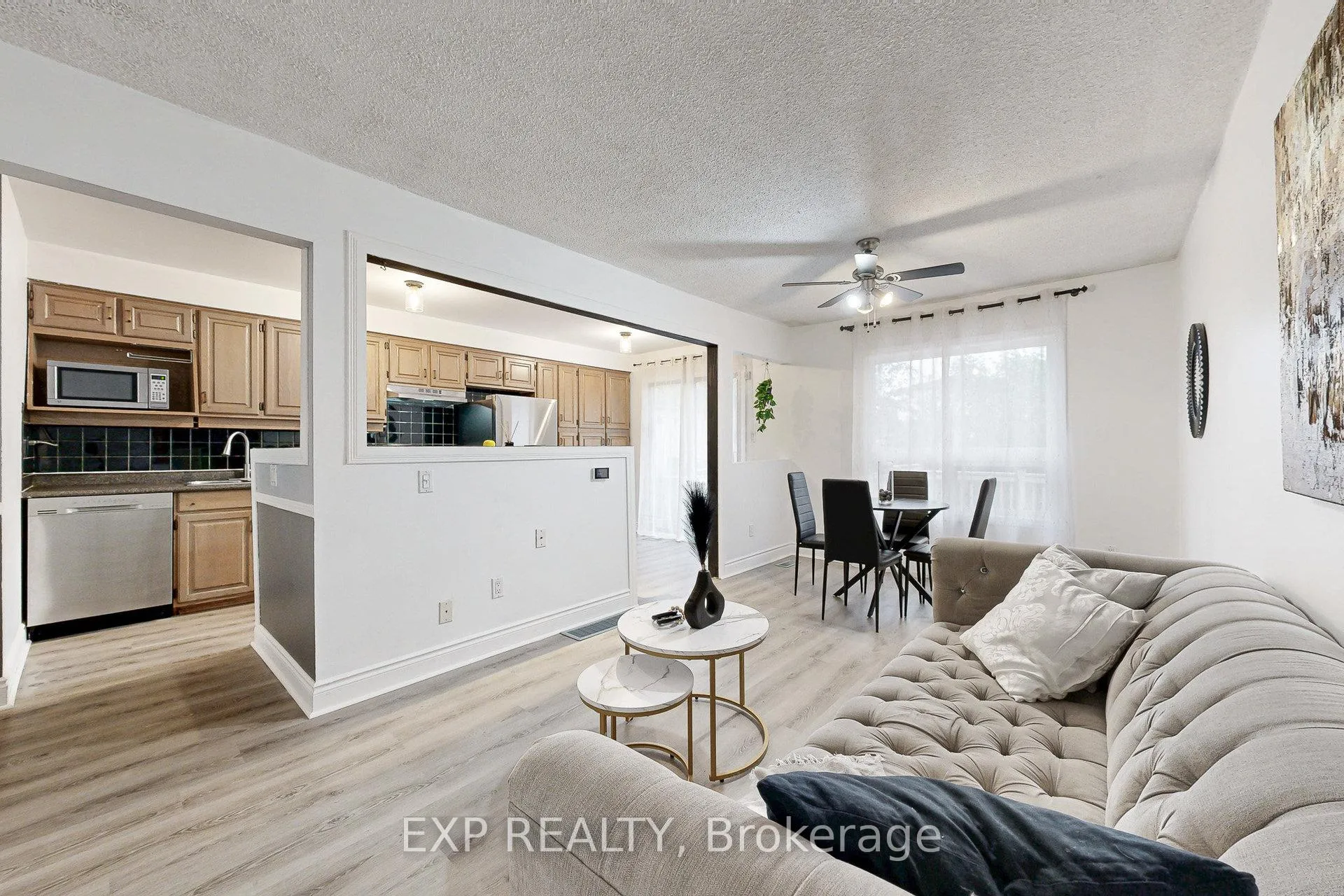 Photo 7 of 54 Parker Crescent, Ajax, South East — HOMEH