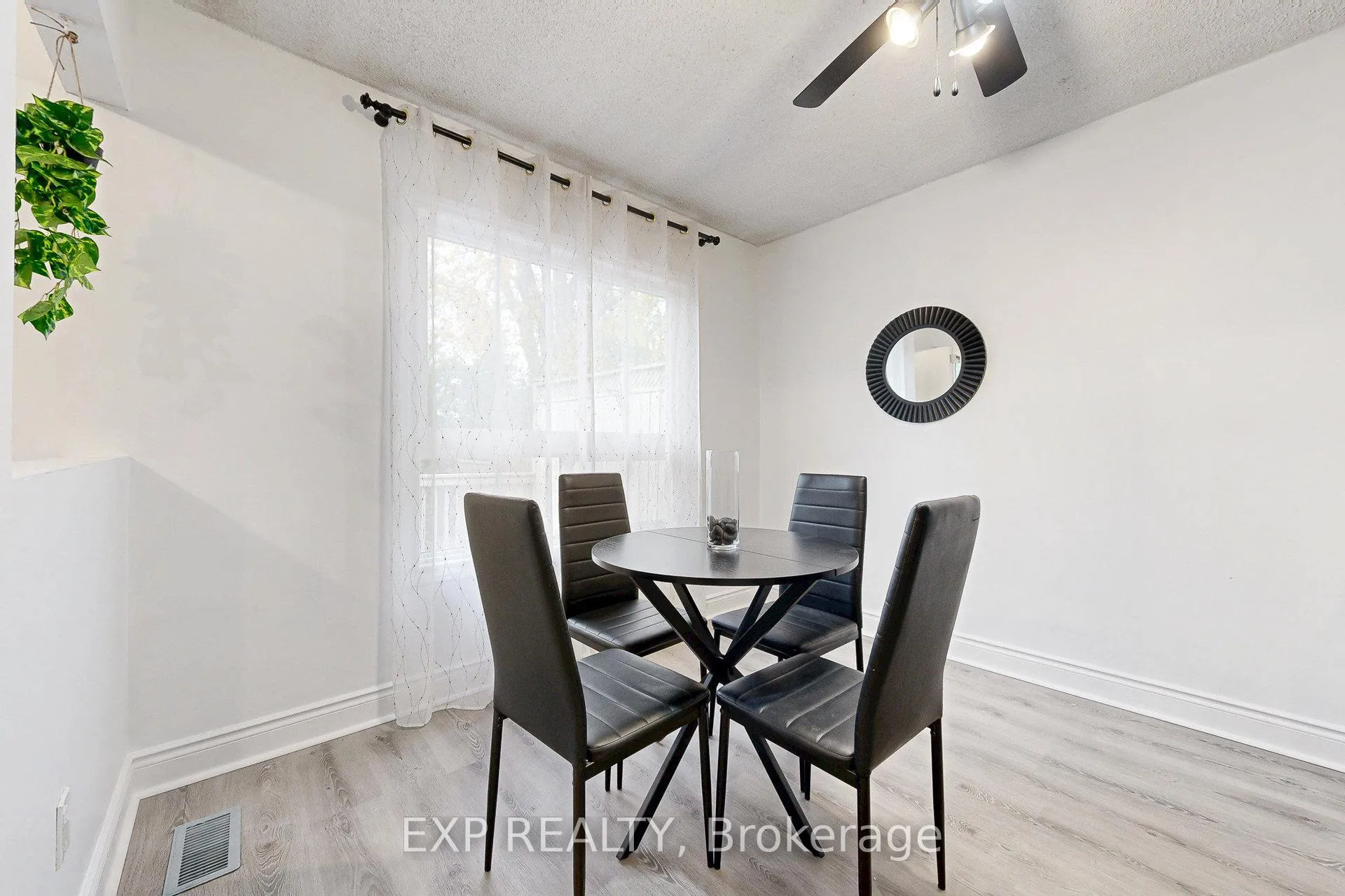 Photo 11 of 54 Parker Crescent, Ajax, South East — HOMEH