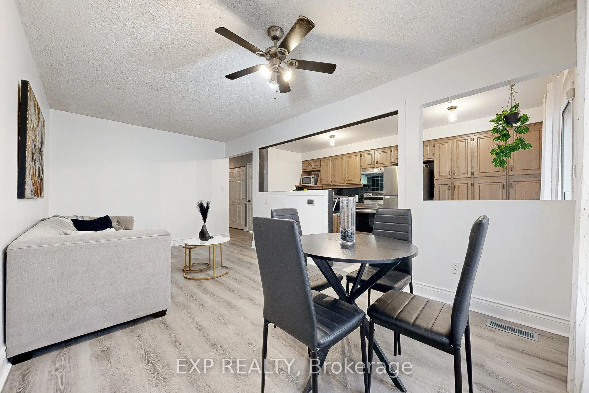 Photo 12 of 54 Parker Crescent, Ajax, South East — HOMEH