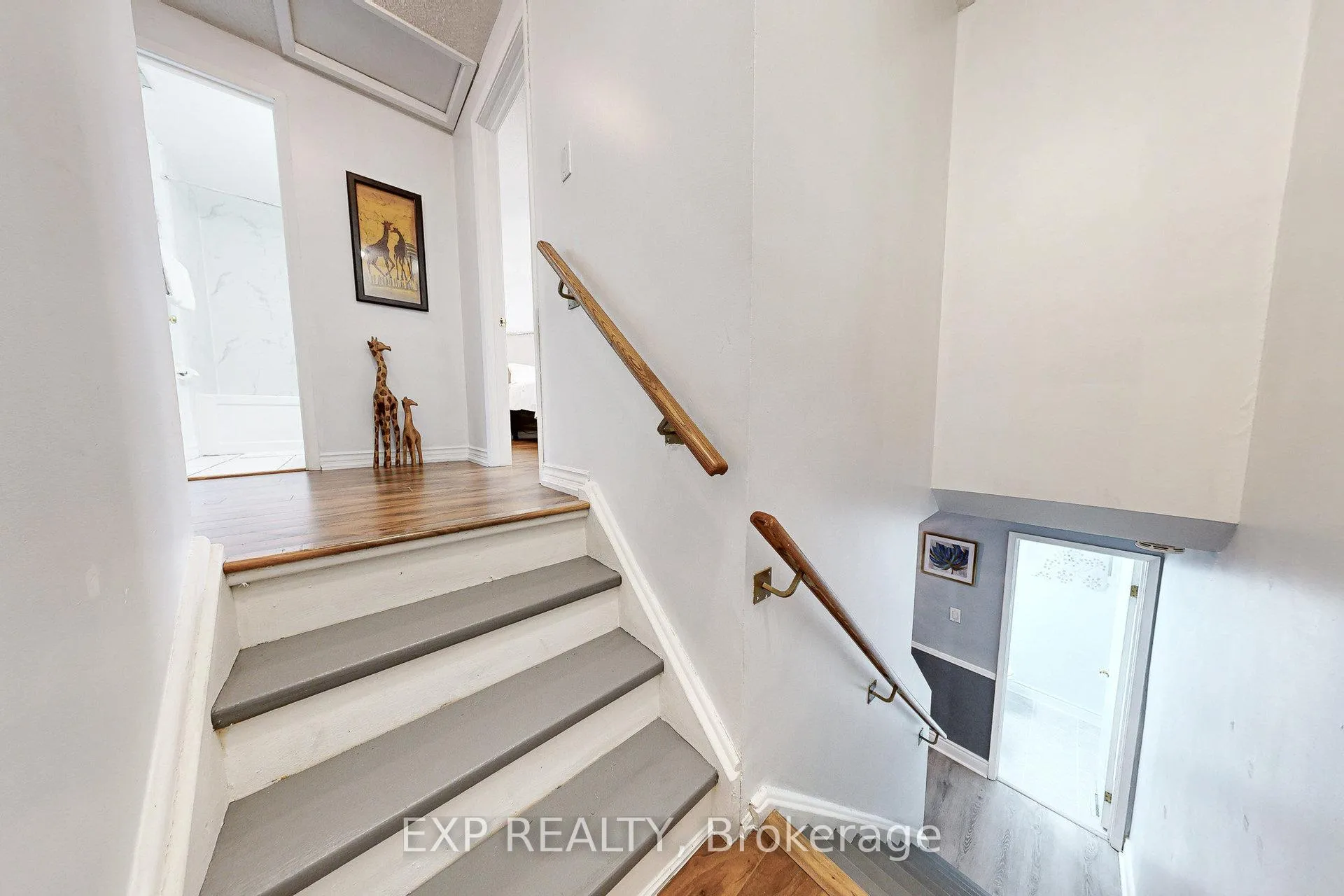 Photo 15 of 54 Parker Crescent, Ajax, South East — HOMEH