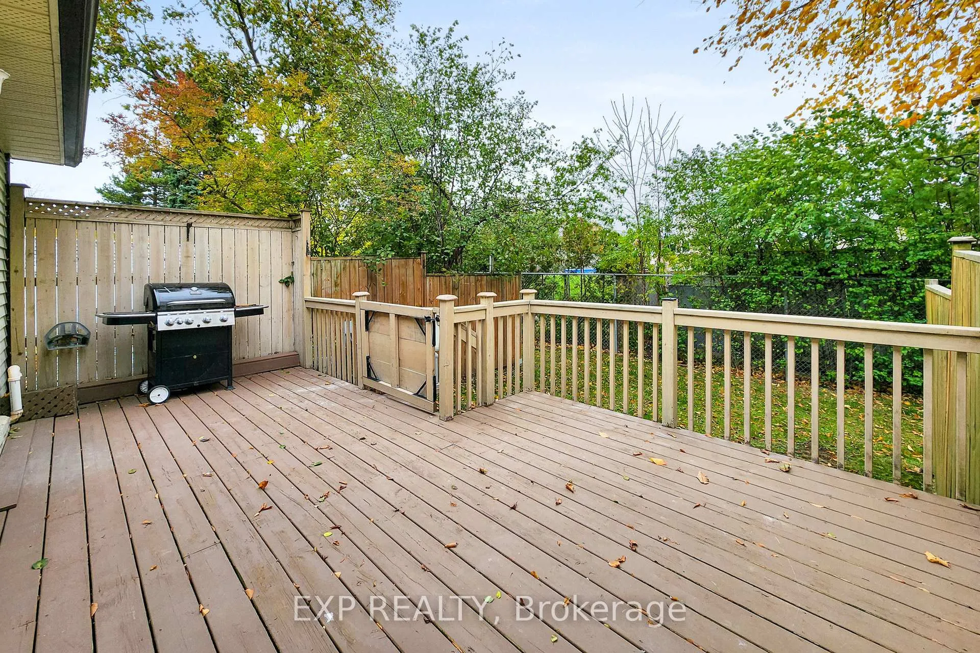Photo 30 of 54 Parker Crescent, Ajax, South East — HOMEH