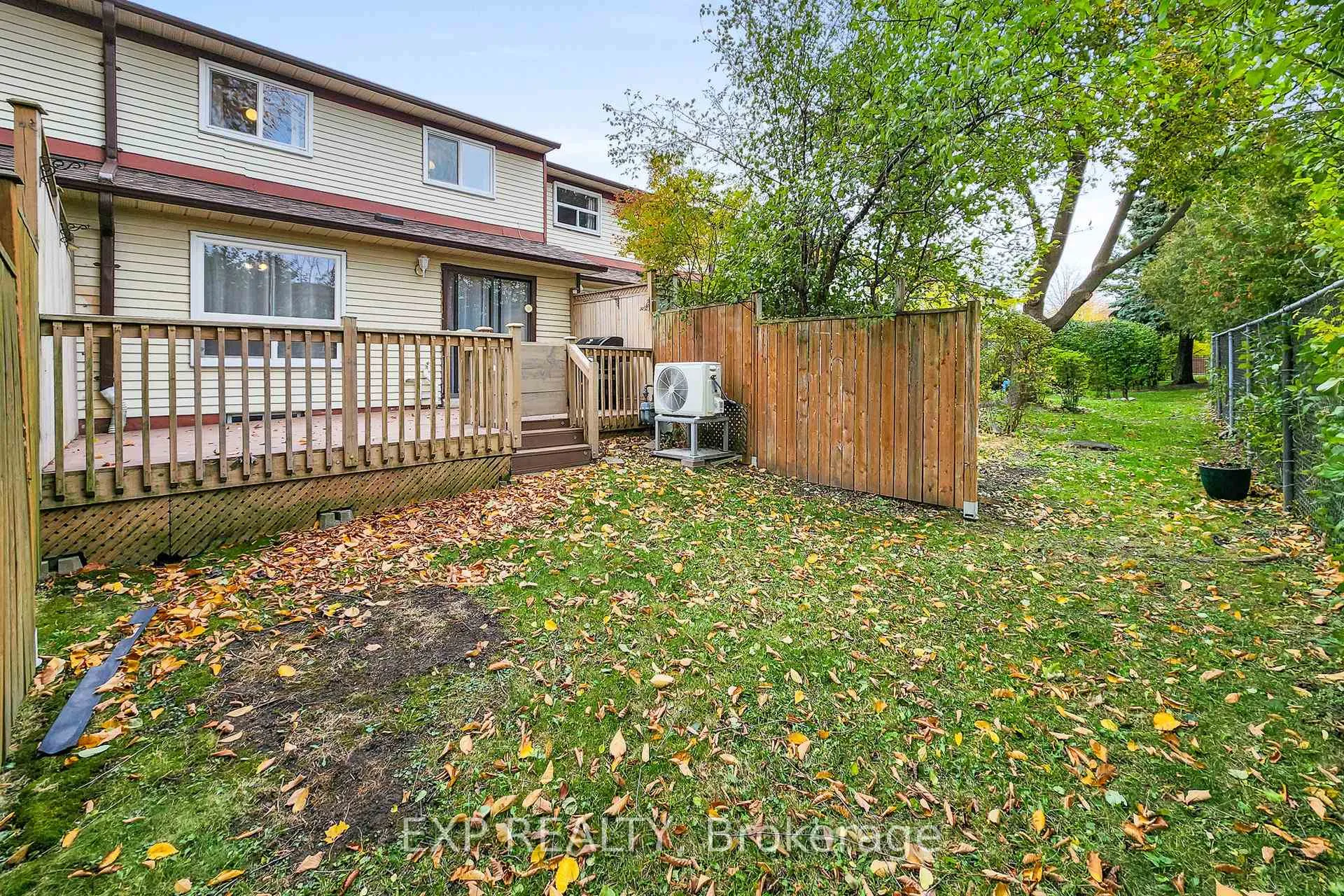 Photo 31 of 54 Parker Crescent, Ajax, South East — HOMEH