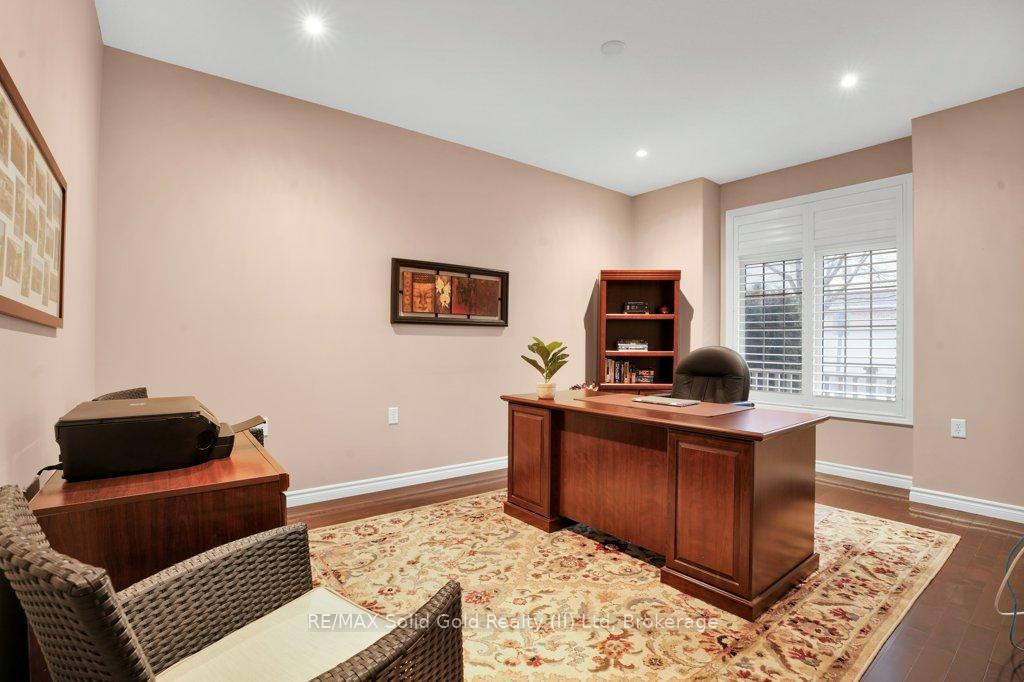 Photo 5 of Unit 26, 50 Bryan Court, Kitchener — HOMEH