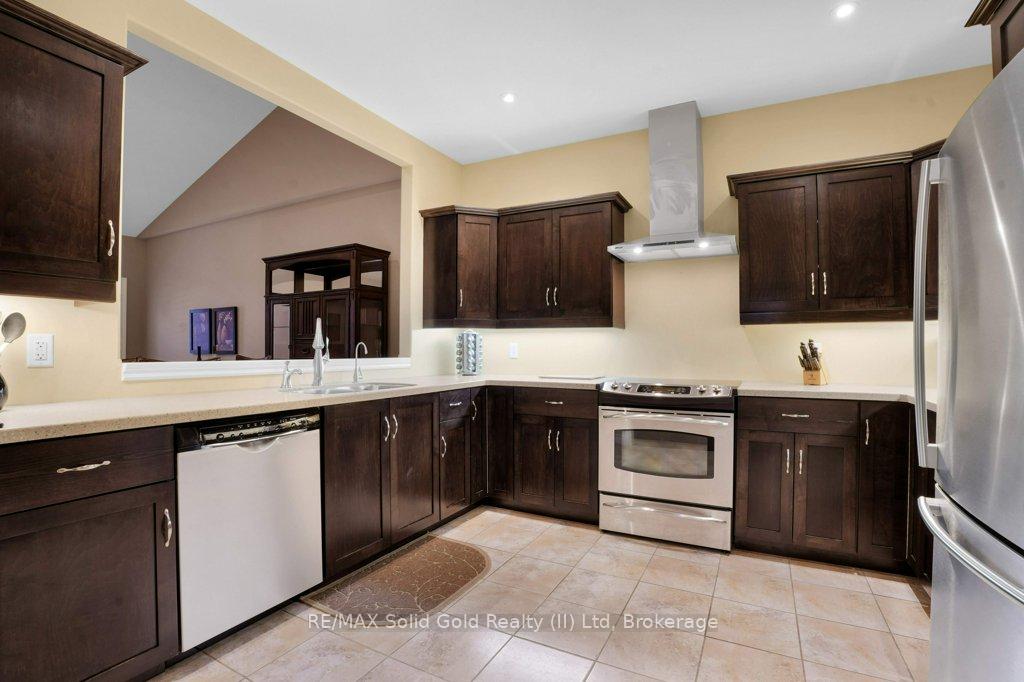 Photo 8 of Unit 26, 50 Bryan Court, Kitchener — HOMEH